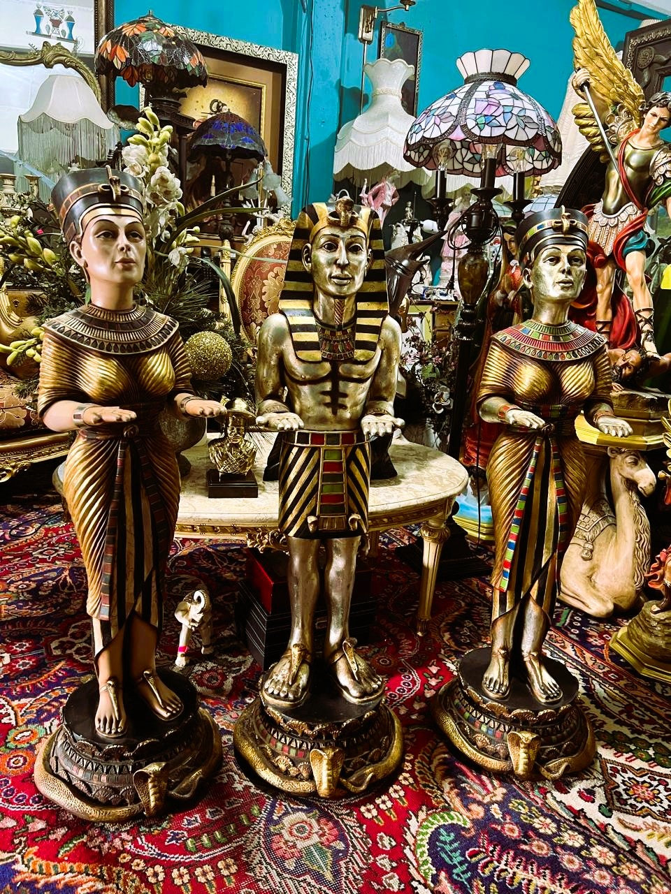 ⚖️The Egyptian Queen's Servant: A Functional Work of Art⚖️
