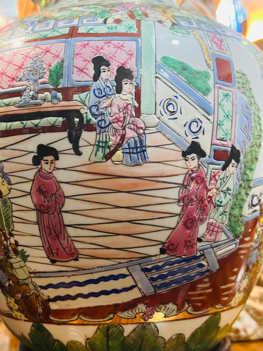 🎎🏮🇨🇳 ¡Descubre la Belleza y la Historia con este Antiguo Par de Jarrones Chinos de la Dinastía Qianlong! 🇨🇳🏮🎎