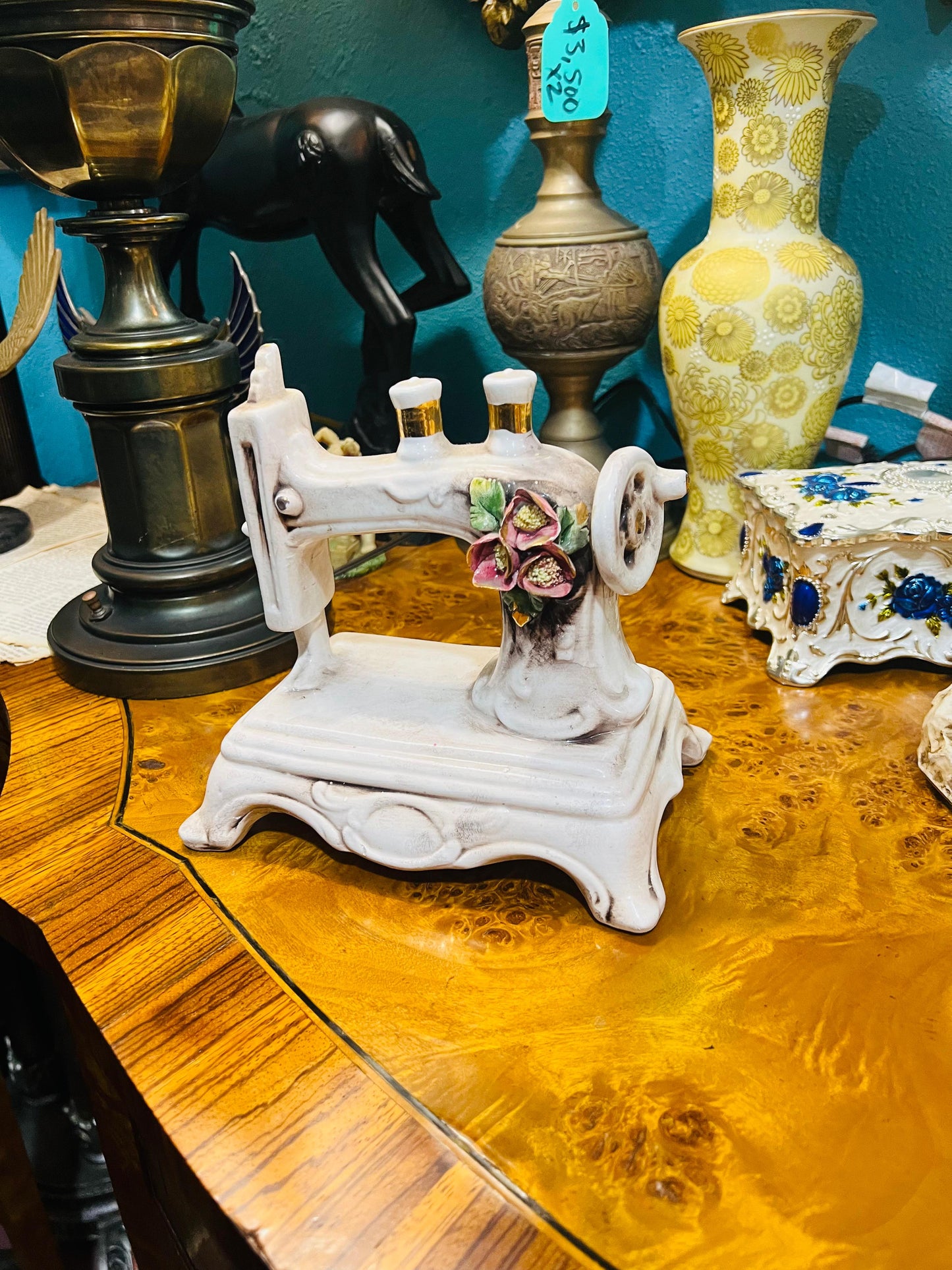 🧵✨🧵Máquina de Coser de Porcelana Capo del Monte 🧵✨🧵
