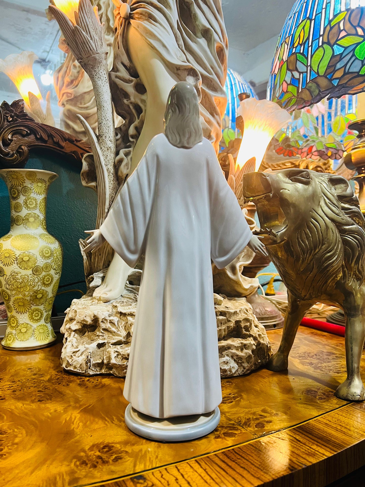 🌟 Escultura de Jesús en Porcelana Fina de Lladro - Modelo 5767 Año de emision 1982 🕊️✨