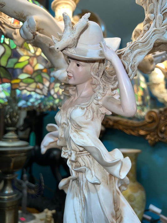 🌟🔮 Lámpara Vintage De Escultura de Mujer con 5 Pantallas de Crystal de Tulipanes Blancos 🔮🌟