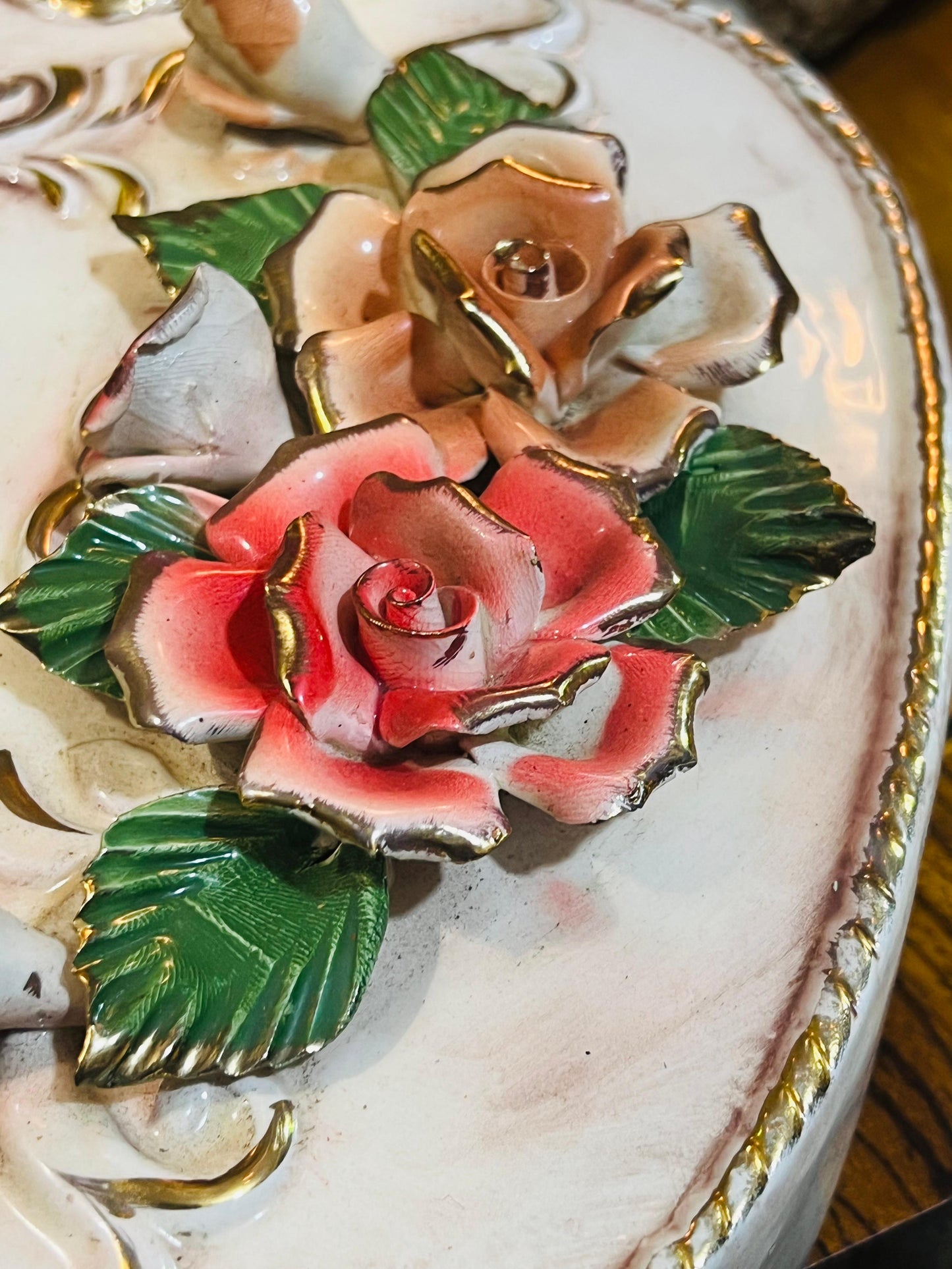 🌟 🎸Guitarra de Porcelana Fina Capo del Monte con Reloj de Cuarzo 🎸✨e Porcelana Fina Capo del Monte con Reloj de Cuarzo 🎸✨