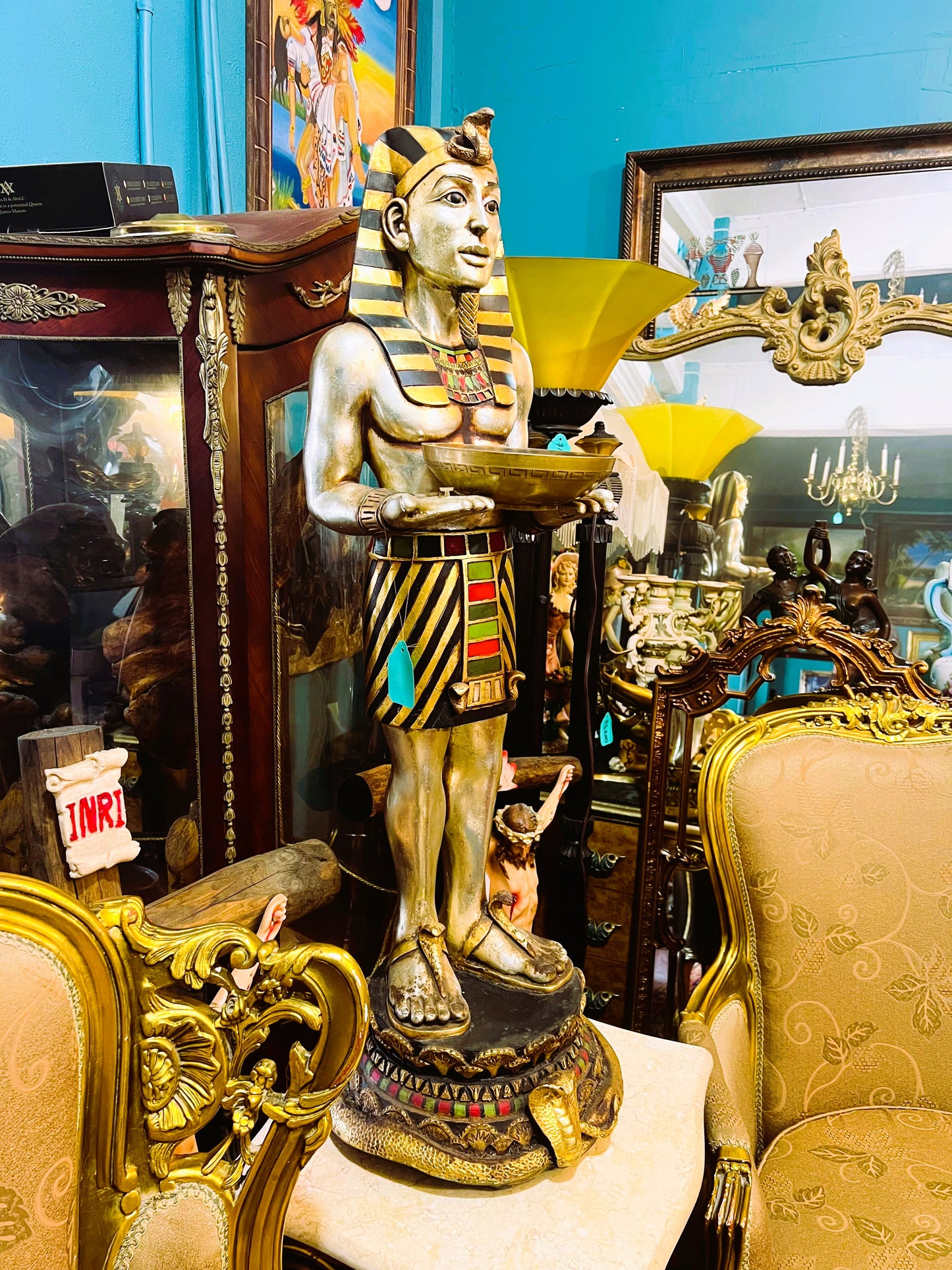 ⚖️The Egyptian Queen's Servant: A Functional Work of Art⚖️