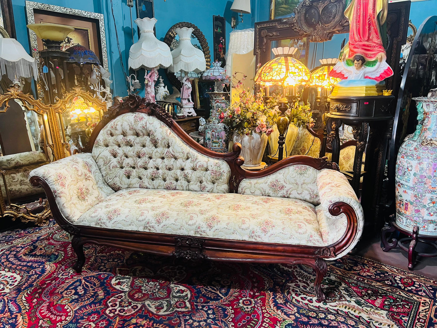 🍇🌿🏛️ Exquisito Diván Victoriano de Caoba Tallada 🍇🌿🏛️