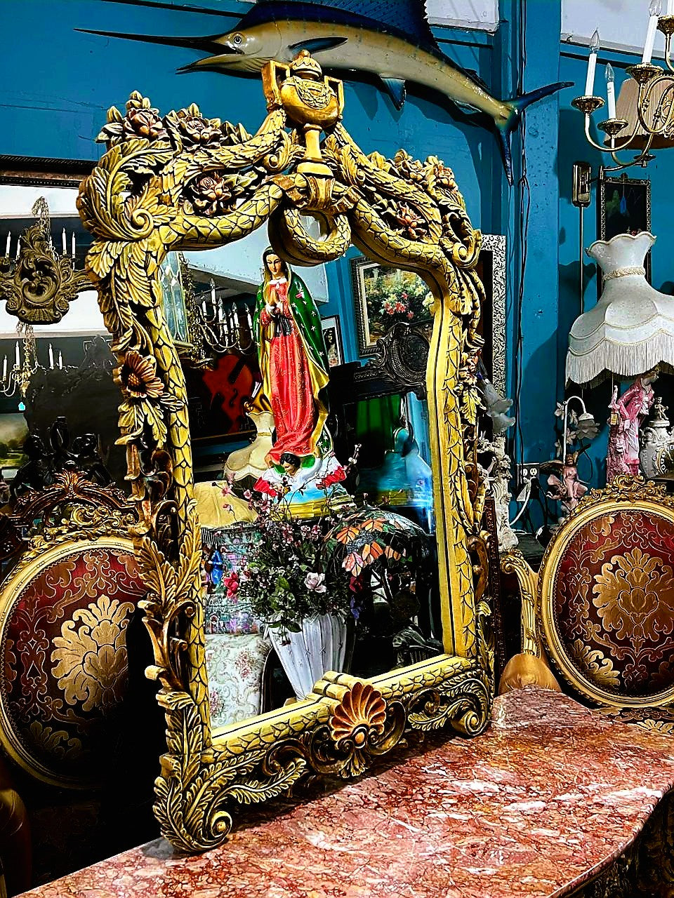 ✨Consola Antigua con Espejo Tallado a Mano Exquisita y Elegante ✨