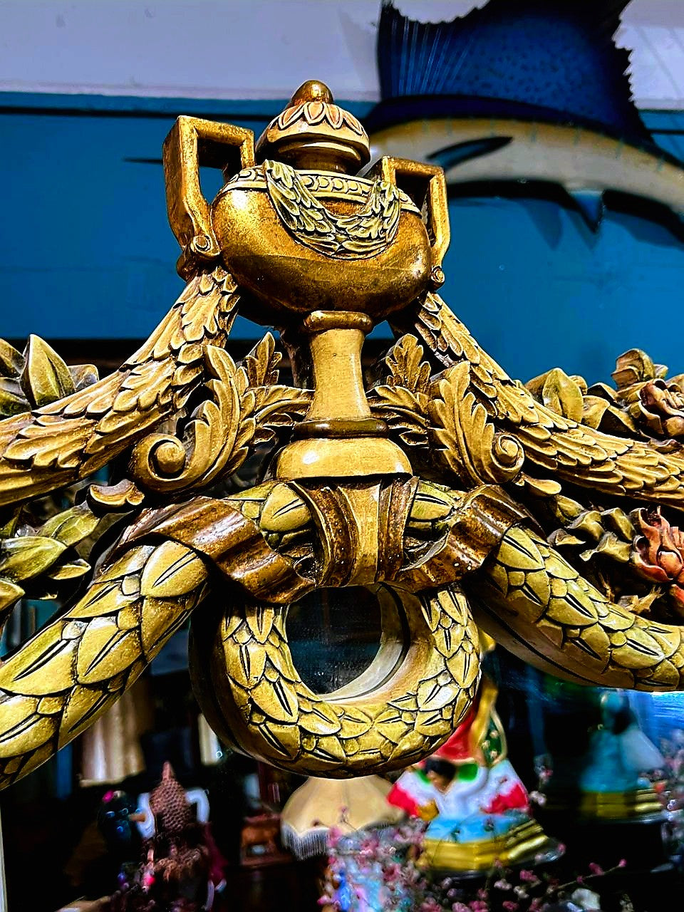 ✨Consola Antigua con Espejo Tallado a Mano Exquisita y Elegante ✨