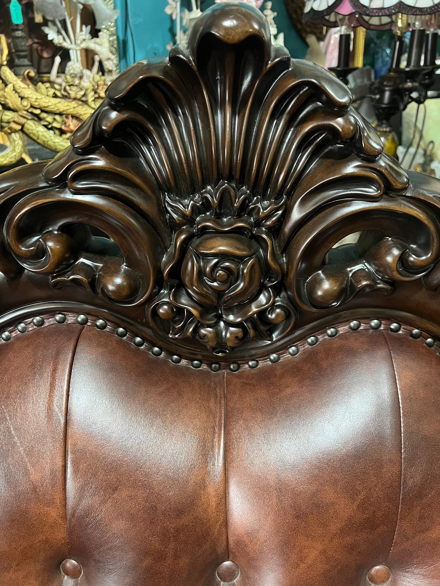 🛋️ Sofa Palencia de Furniture of America - Elegancia y Estilo Clásico para tu Hogar 🛋️