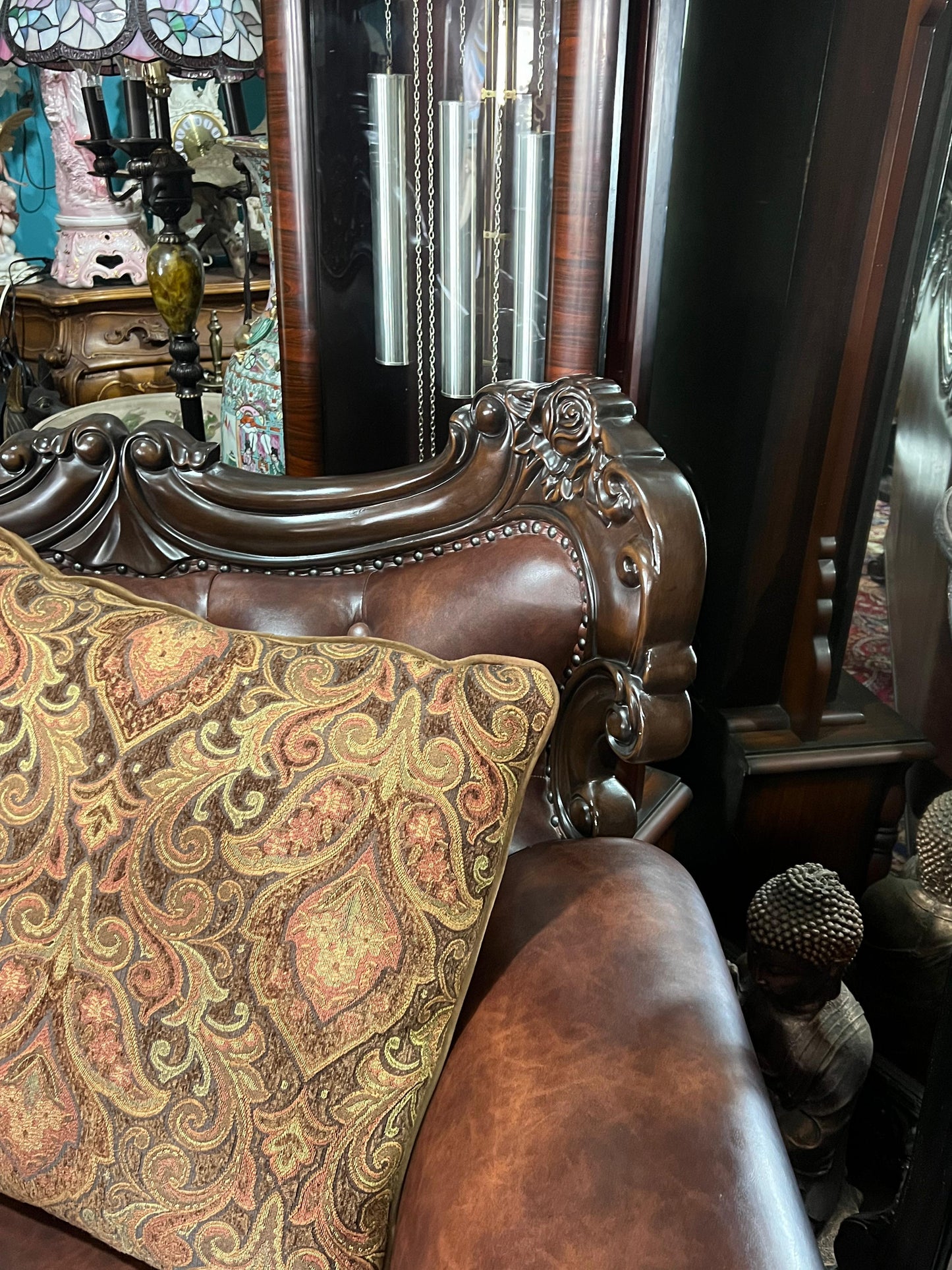 🛋️ Sofa Palencia de Furniture of America - Elegancia y Estilo Clásico para tu Hogar 🛋️