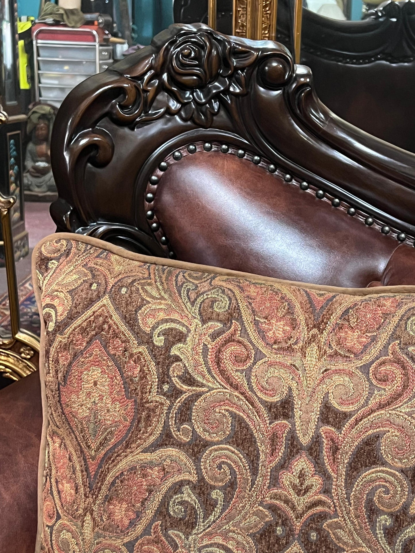 🛋️ Sofa Palencia de Furniture of America - Elegancia y Estilo Clásico para tu Hogar 🛋️