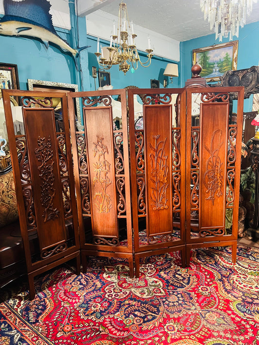 Biombo Oriental Con Detalles En Madera Tallada – Elegancia y Estilo en Rosarito Antiques ✨
