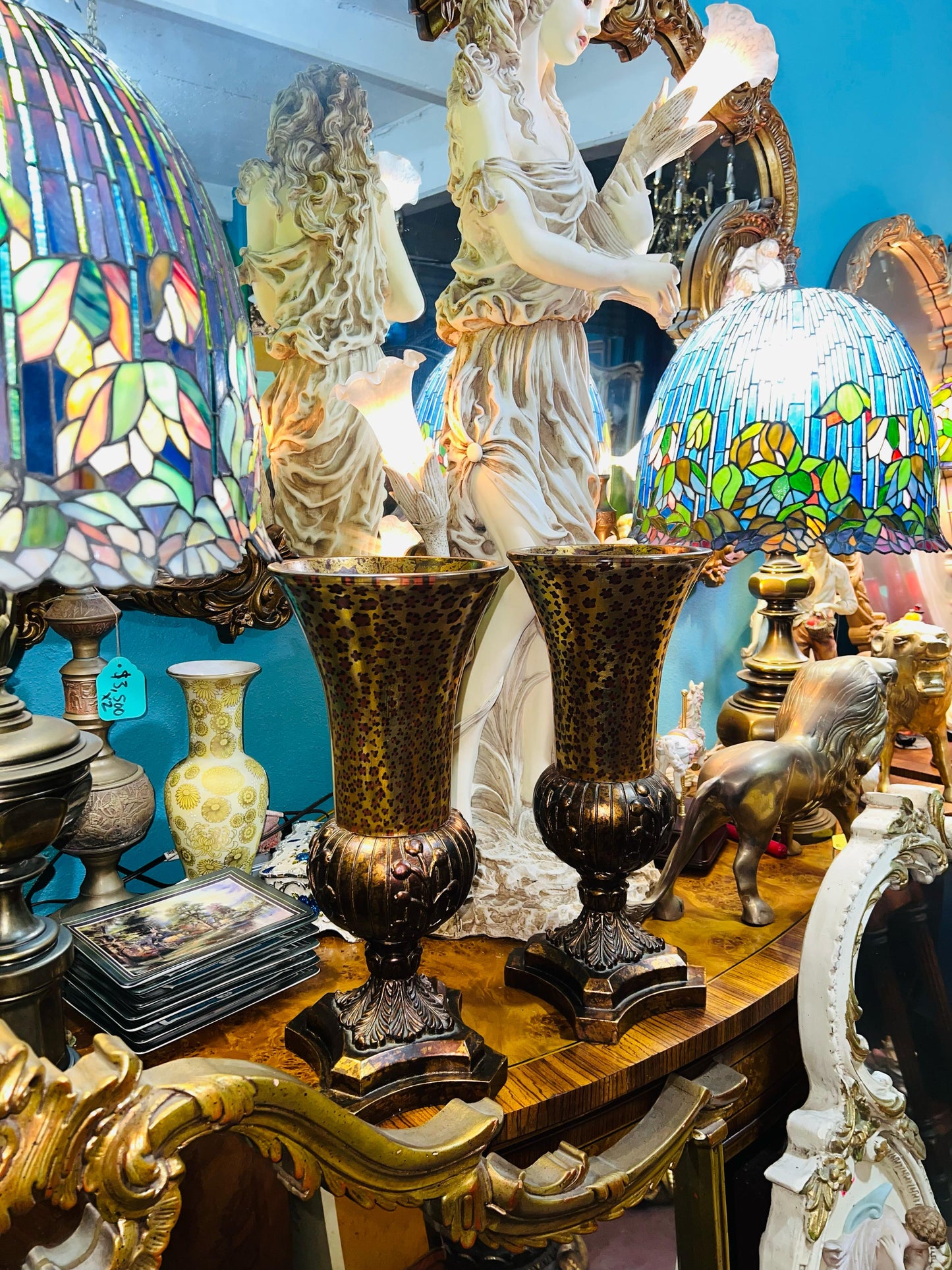 🌟 ¡Elegante par de floreros decorativos! 🌟