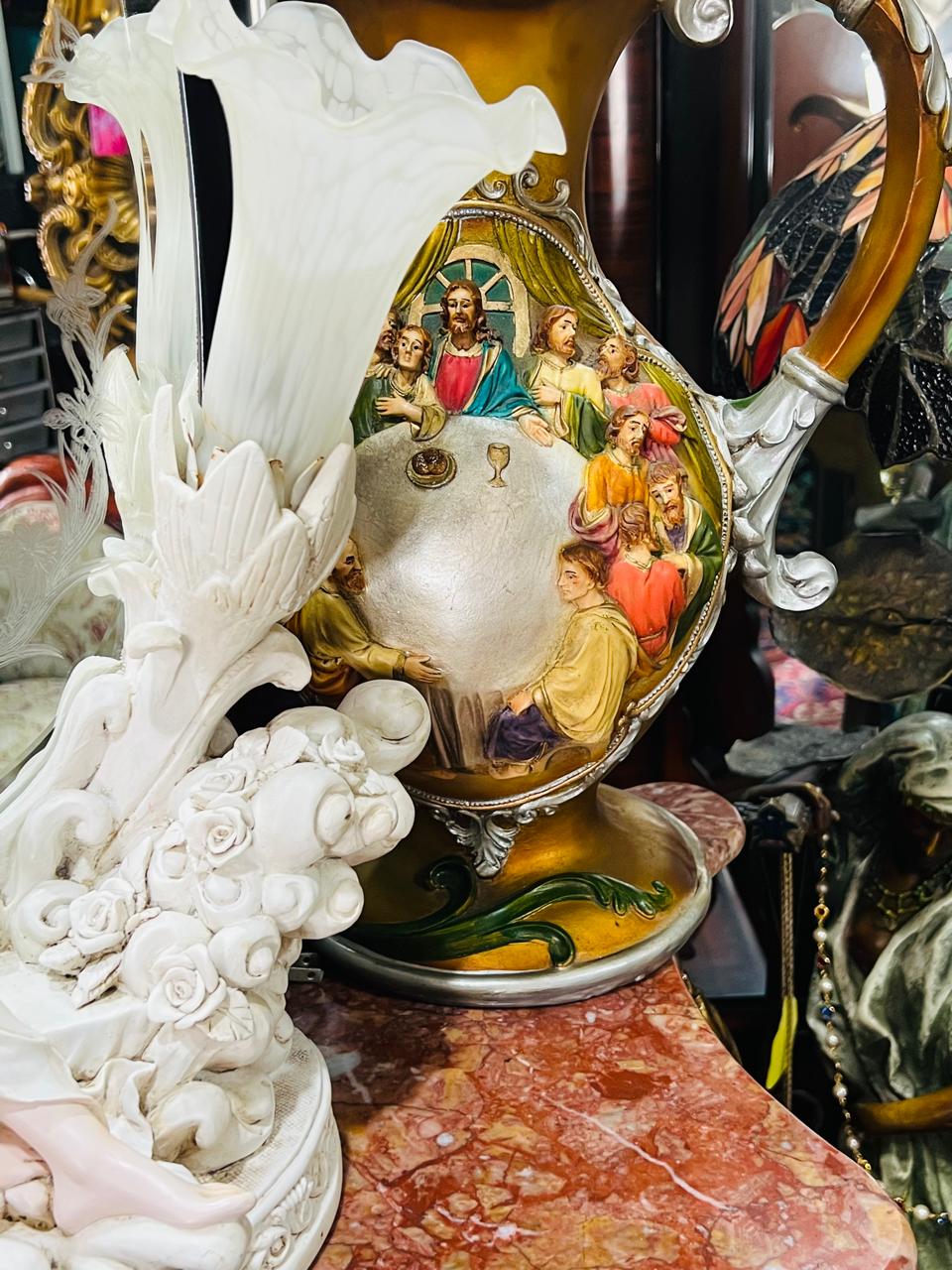 🕊🌸🕊Lámpara de Color Blanco Marfil con Detalles Florales y Hojas 🕊🌸🕊
