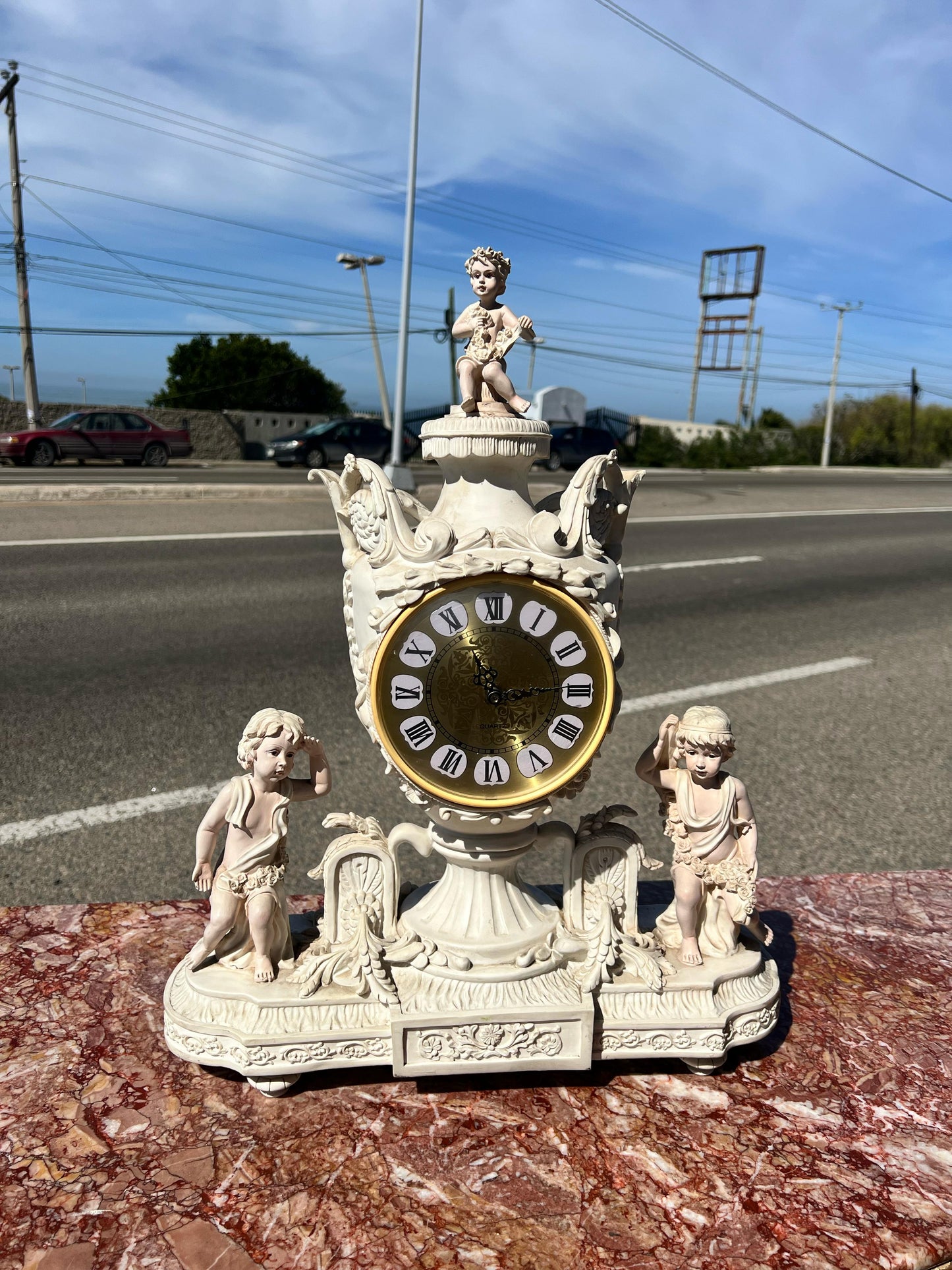 🕰️Reloj Vintage con Esculturas de Niños🕰️