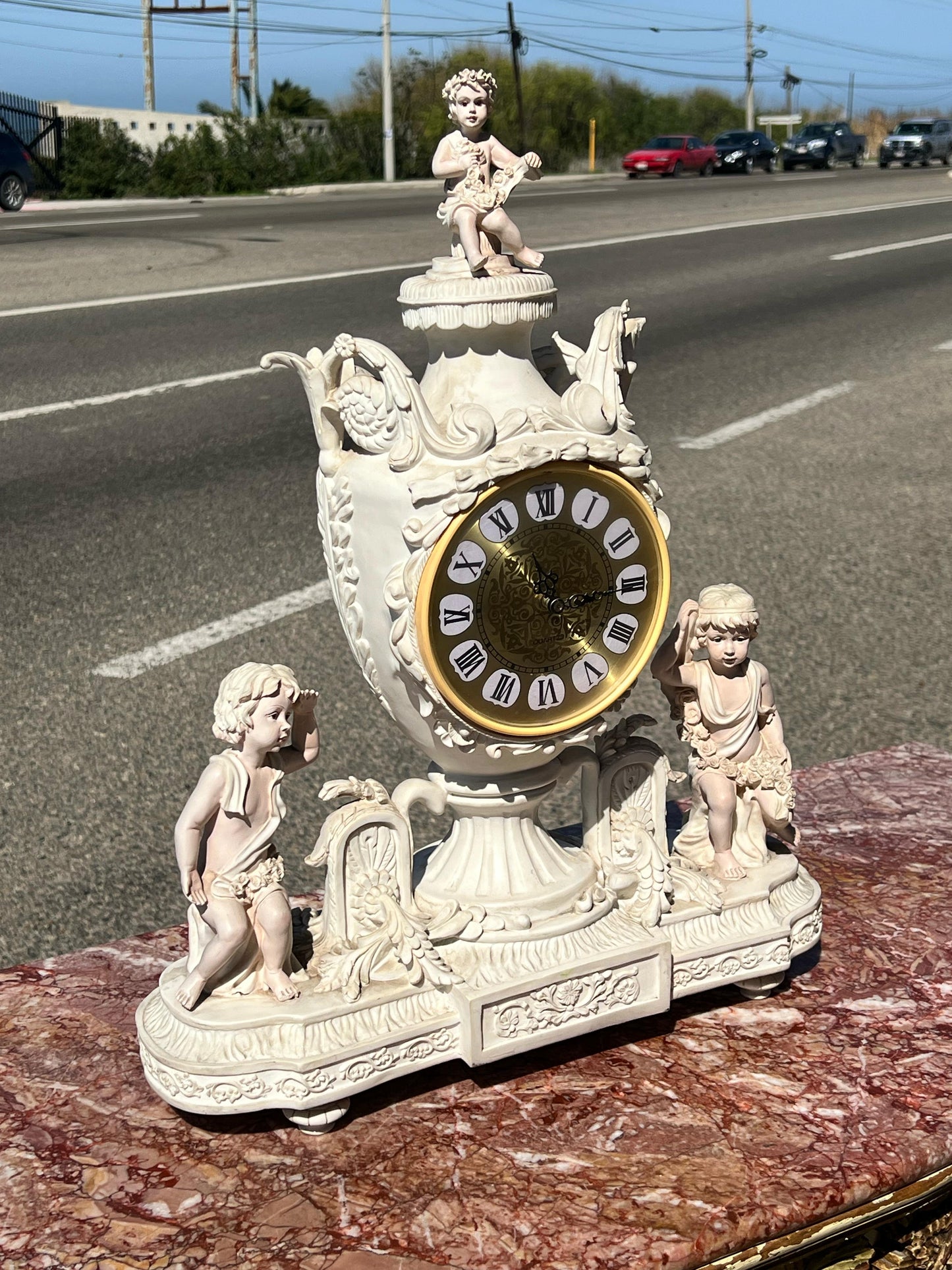 🕰️Reloj Vintage con Esculturas de Niños🕰️