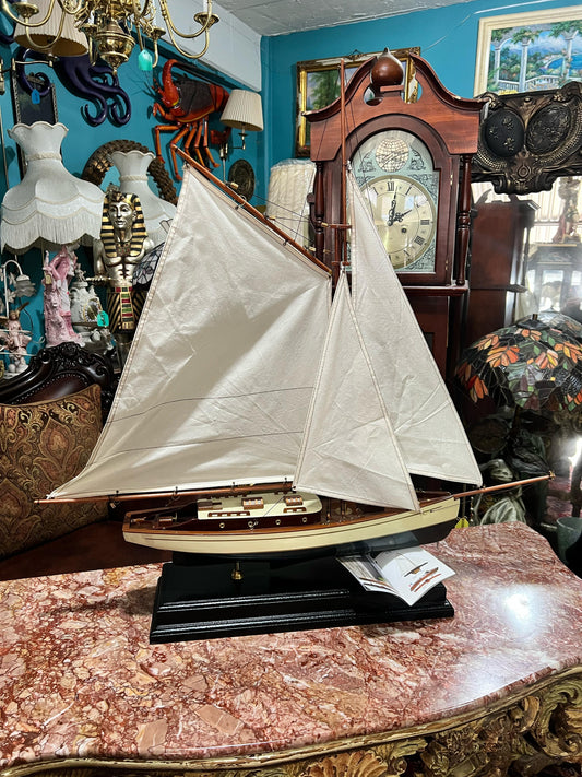 🌊 Barquito de Madera Decorativo: Encanto Náutico para tu Espacio 🌊