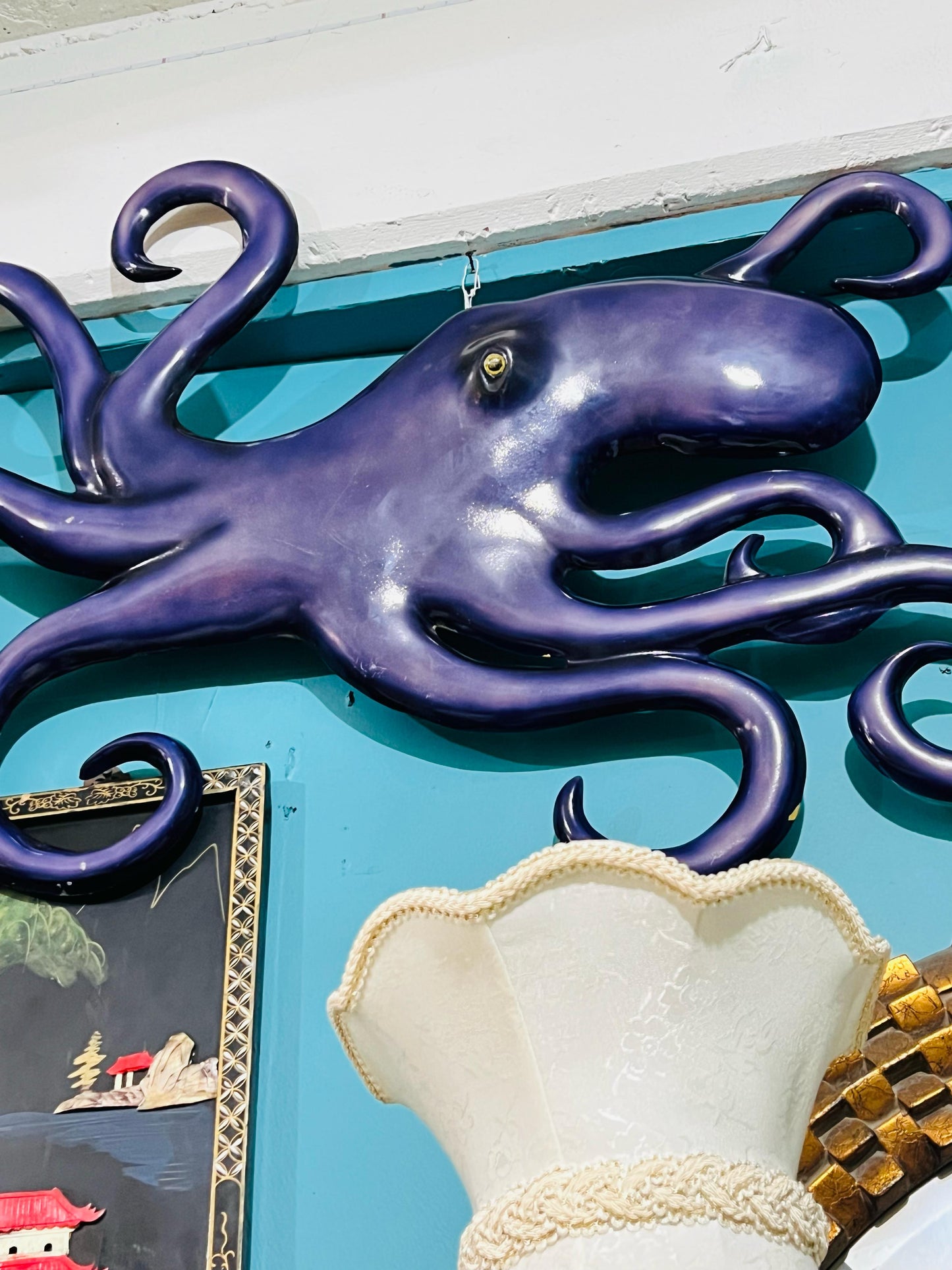🐙✨ Figura Decorativa de Pulpo en Fibra de Vidrio: Elegancia Náutica ✨🐙