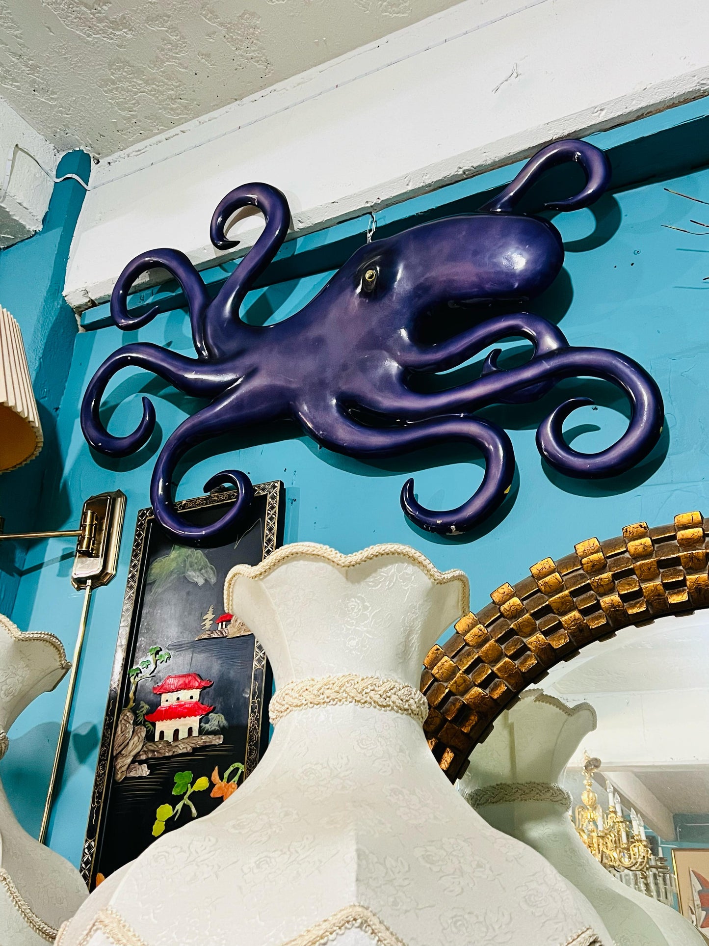 🐙✨ Figura Decorativa de Pulpo en Fibra de Vidrio: Elegancia Náutica ✨🐙