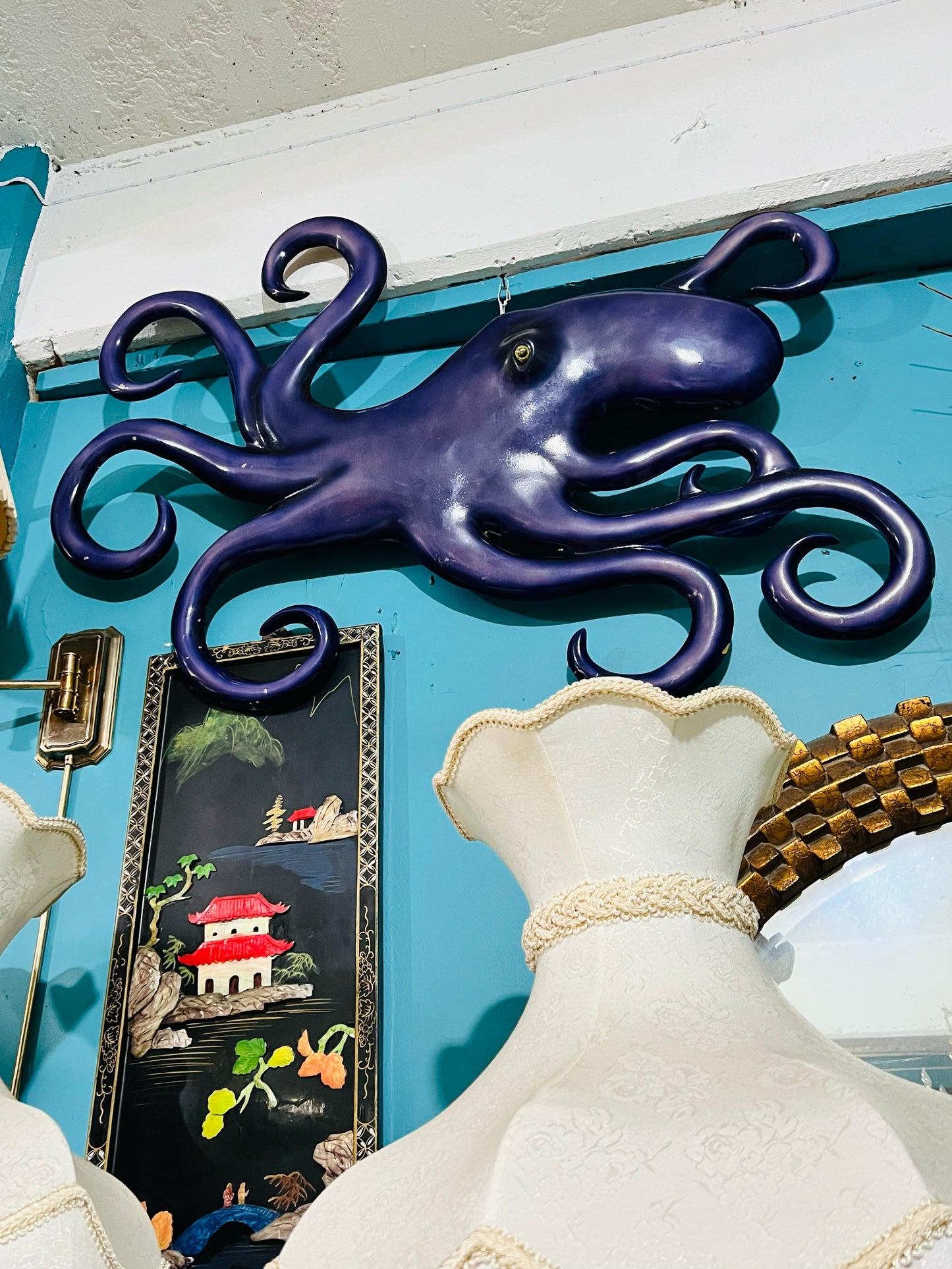 🐙✨ Figura Decorativa de Pulpo en Fibra de Vidrio: Elegancia Náutica ✨🐙