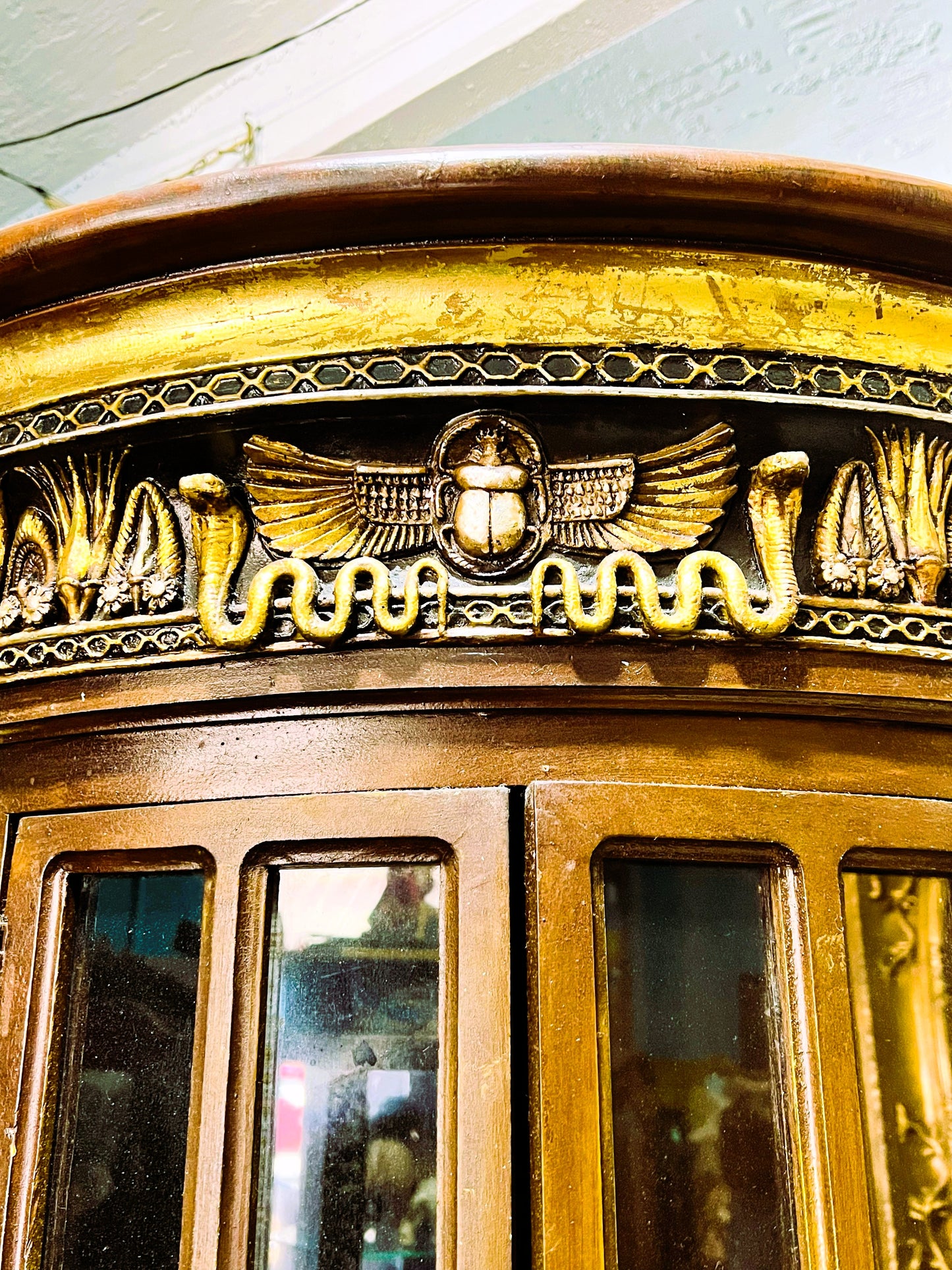 🐪🔱🐪Egyptian Corner Display Case, An Exotic Treasure for Your Home🐪🔱🐪