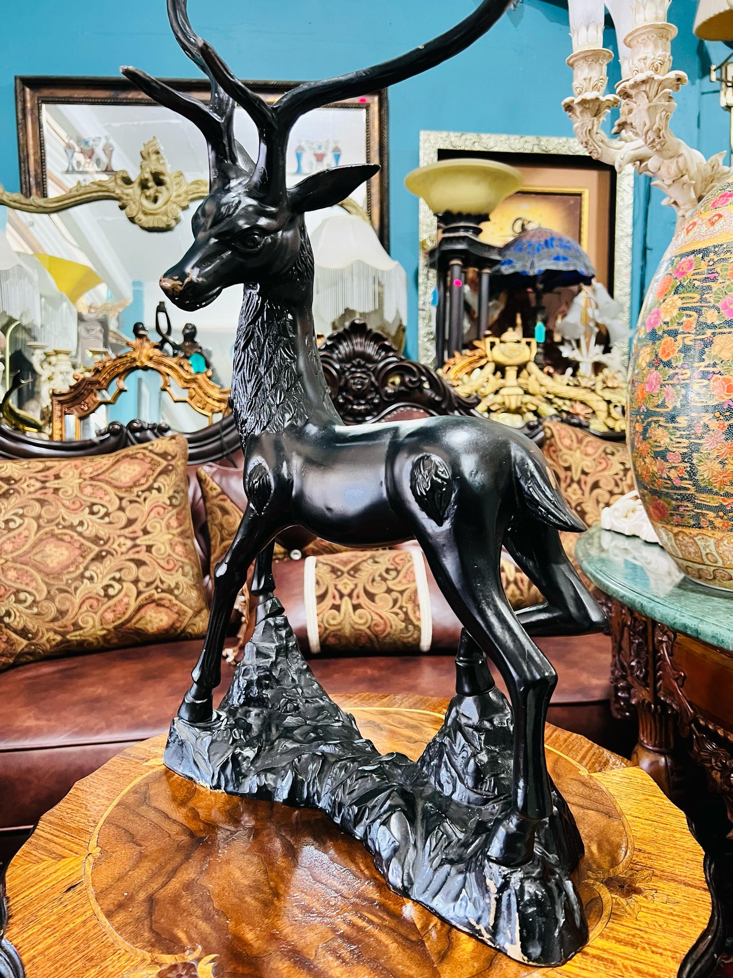🦌 Escultura de Venado en Bronce Sólido – Majestuoso y Elegante🦌