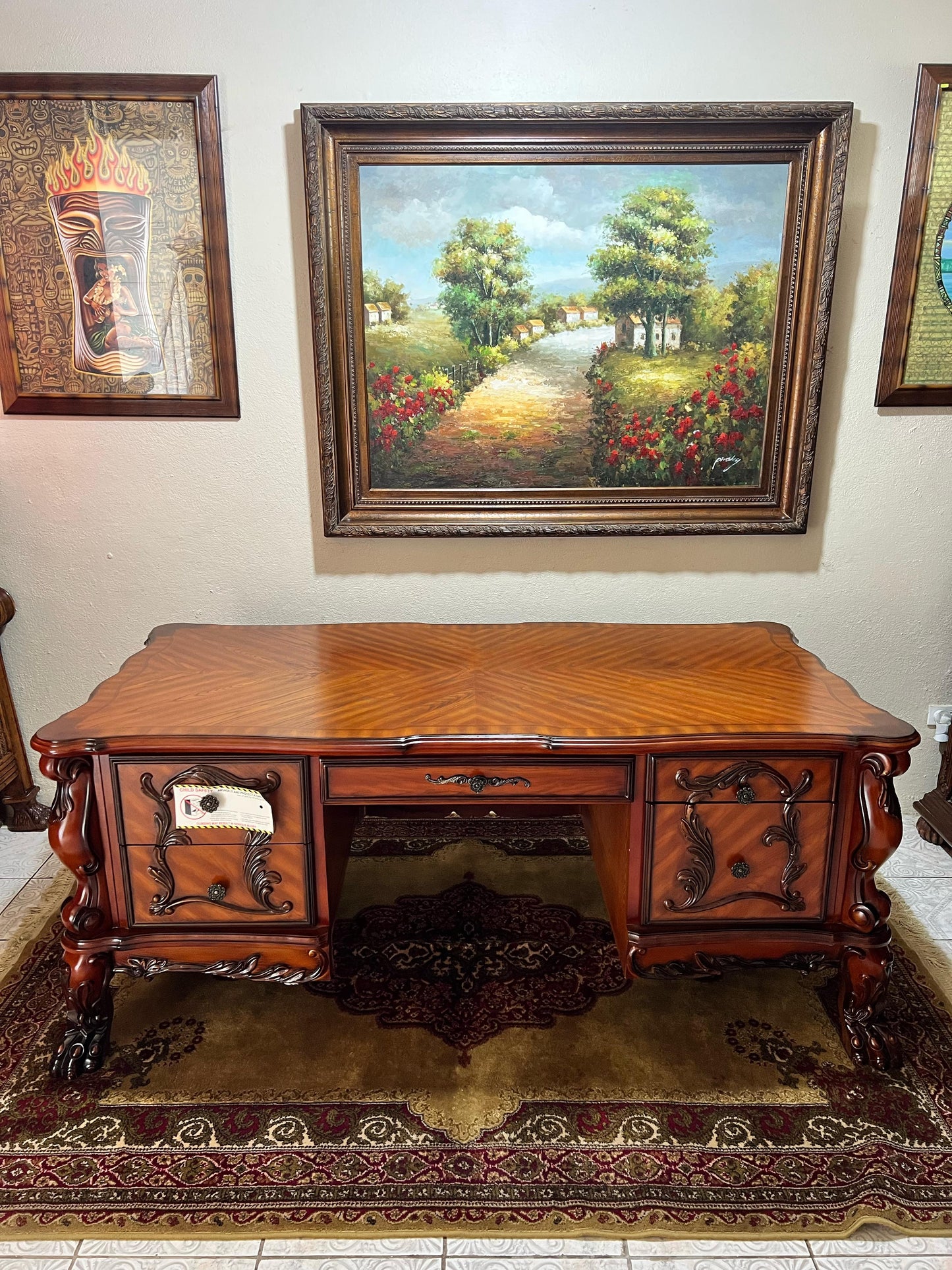 ✨Escritorio de Madera - Elegancia Clásica en Rosarito Antiques✨