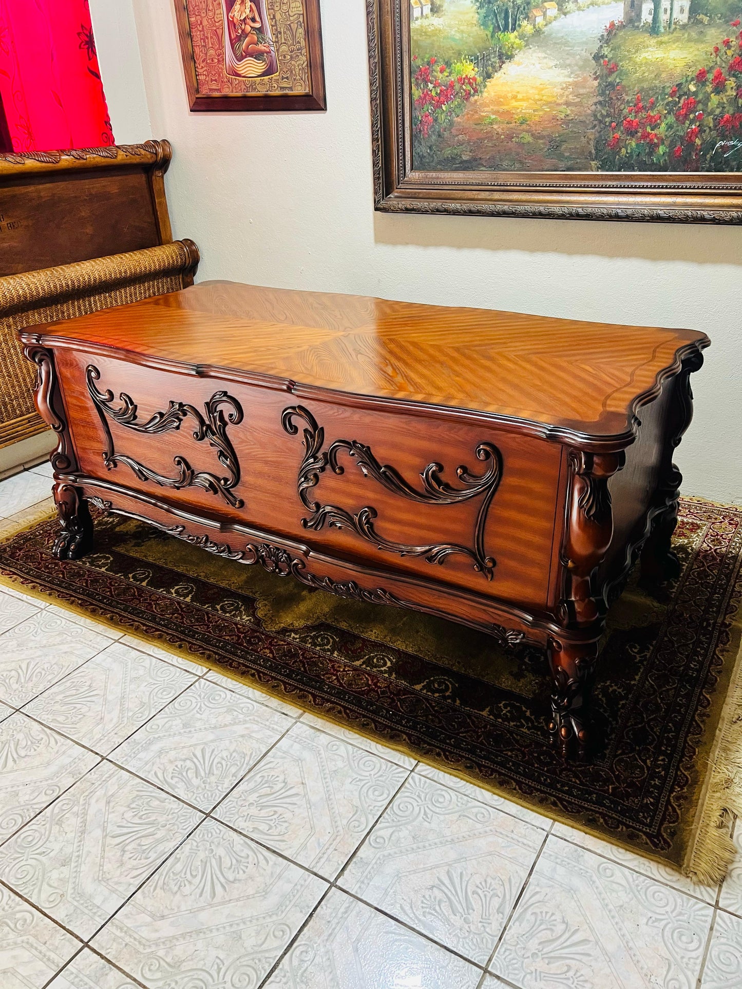 ✨Escritorio de Madera - Elegancia Clásica en Rosarito Antiques✨