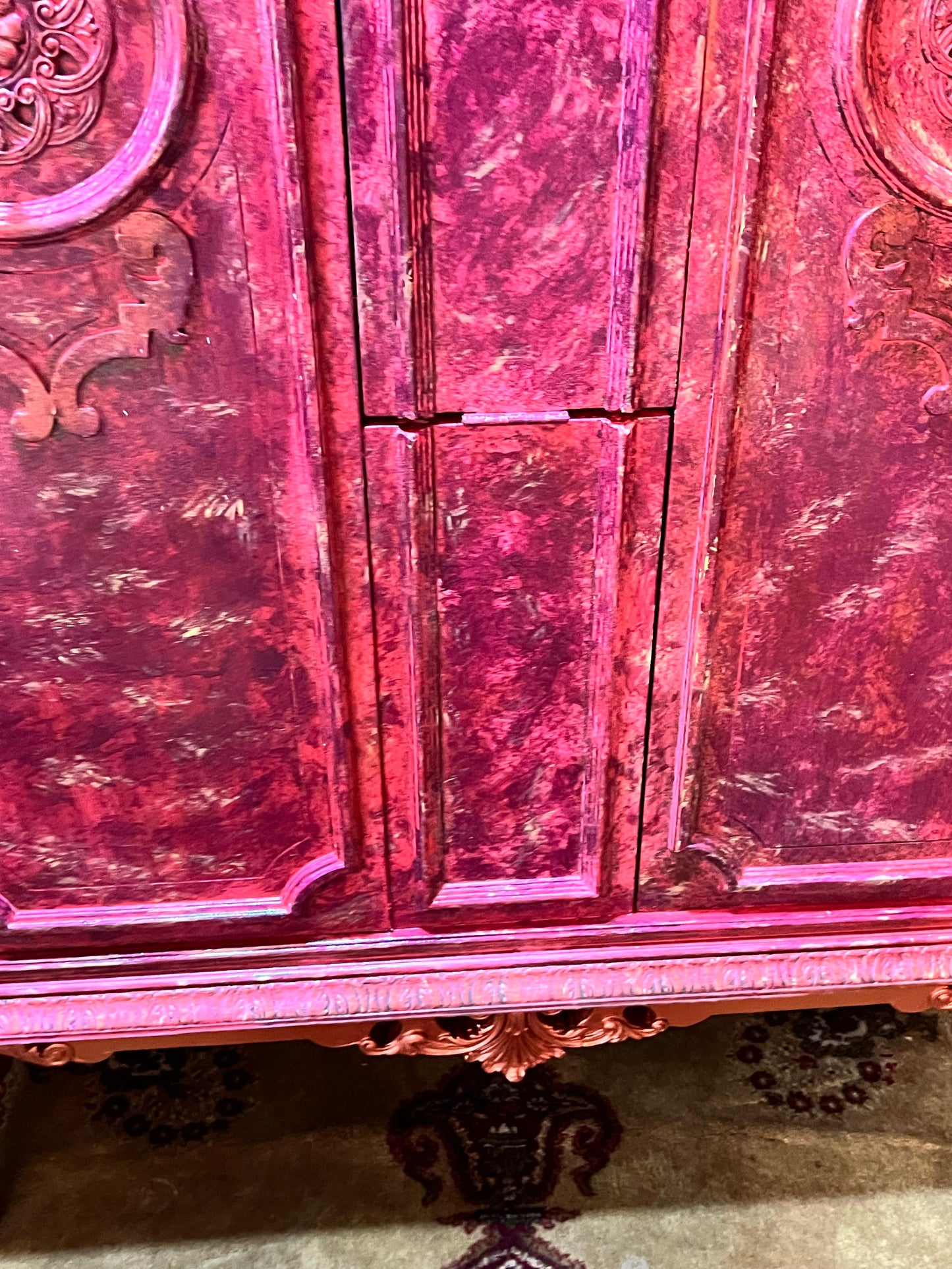 🍾✨¡Licorera Antigua, una pieza de auténtica elegancia y valor histórico! ✨🍾