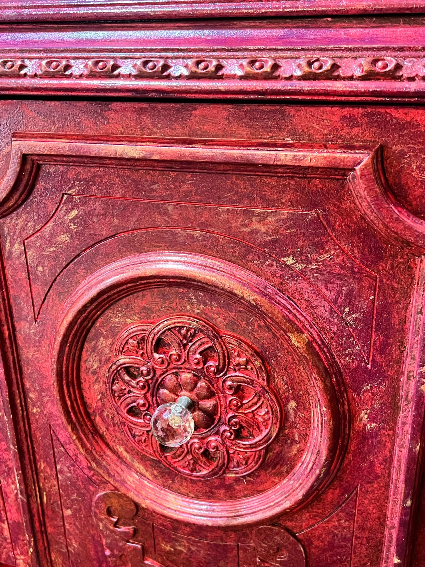 🍾✨¡Licorera Antigua, una pieza de auténtica elegancia y valor histórico! ✨🍾