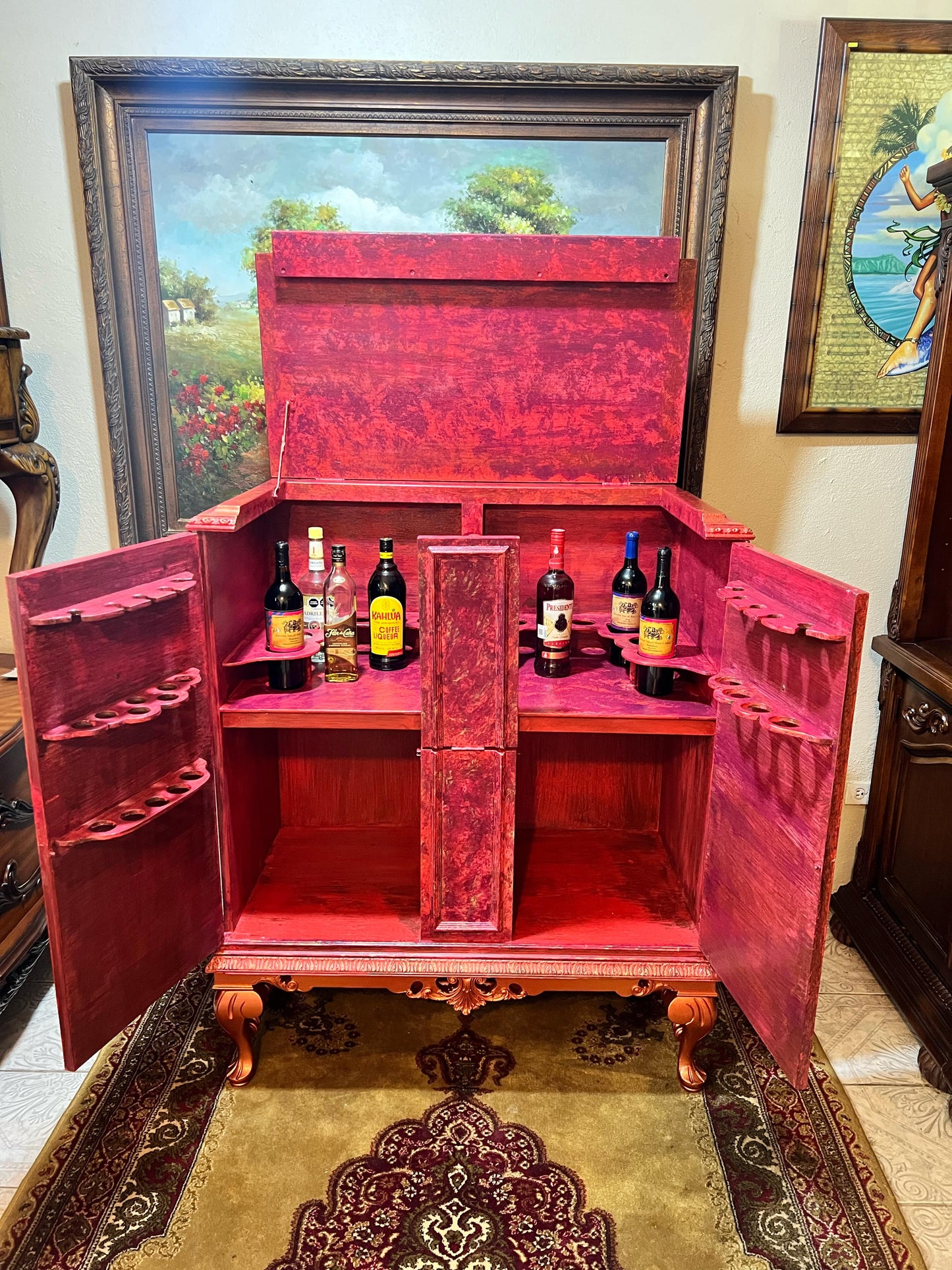 🍾✨¡Licorera Antigua, una pieza de auténtica elegancia y valor histórico! ✨🍾