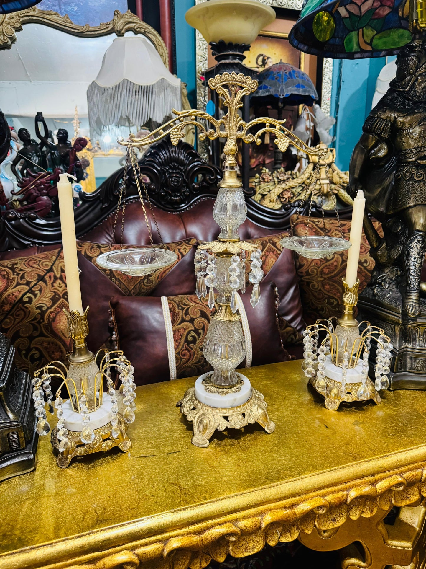 🕯️⚖️ Decorative Brass Set with Crystals – Vintage Scales and Candlesticks⚖️🕯️