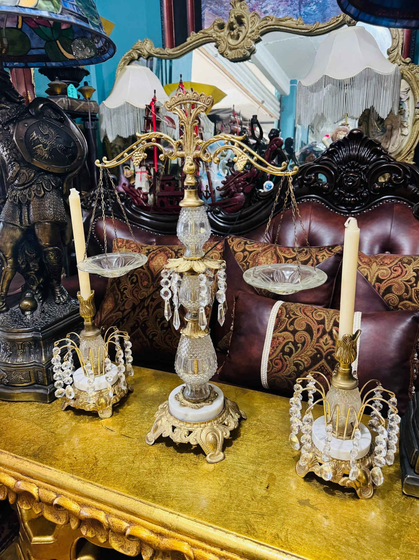 🕯️⚖️ Decorative Brass Set with Crystals – Vintage Scales and Candlesticks⚖️🕯️