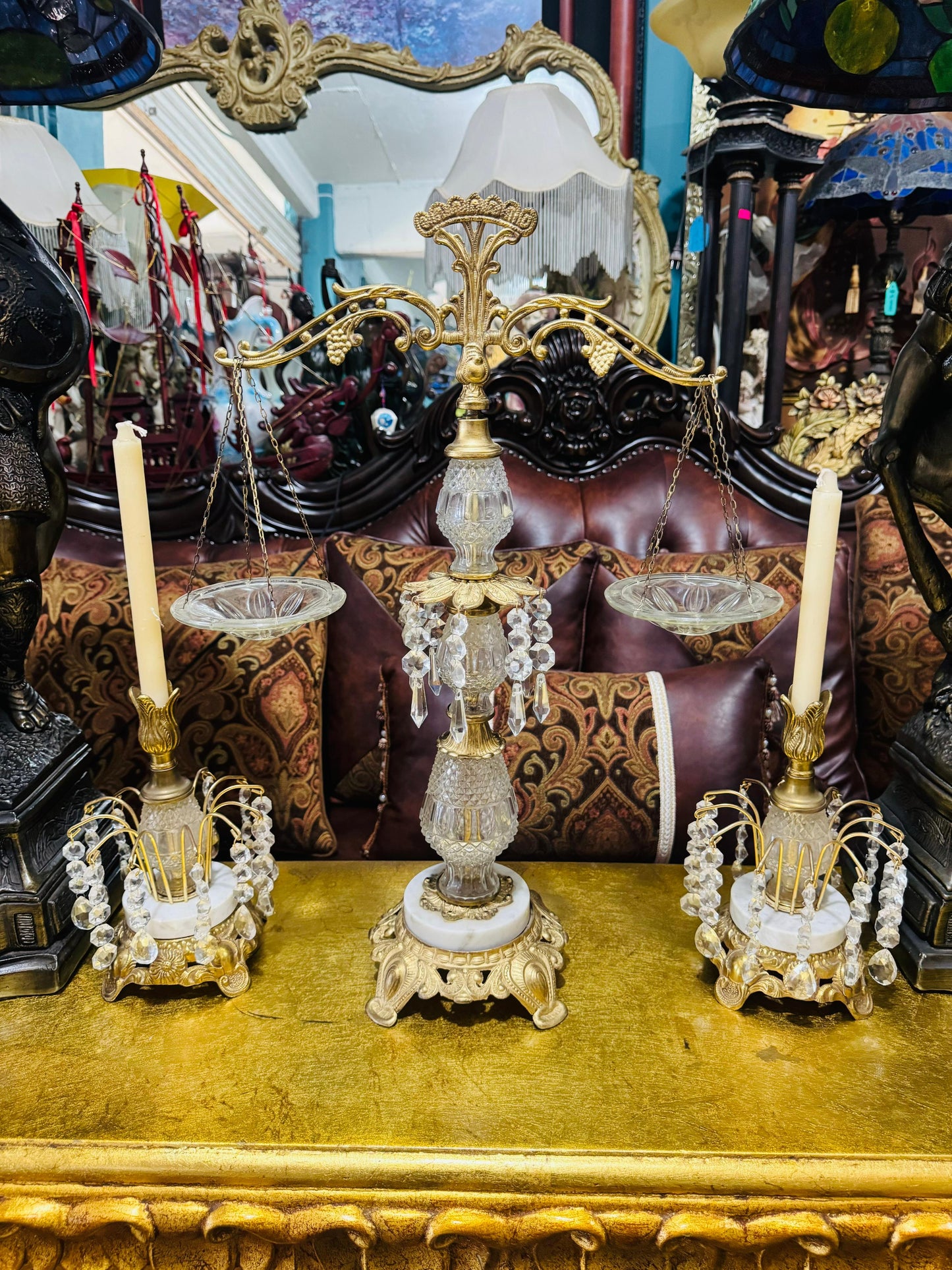 🕯️⚖️ Decorative Brass Set with Crystals – Vintage Scales and Candlesticks⚖️🕯️