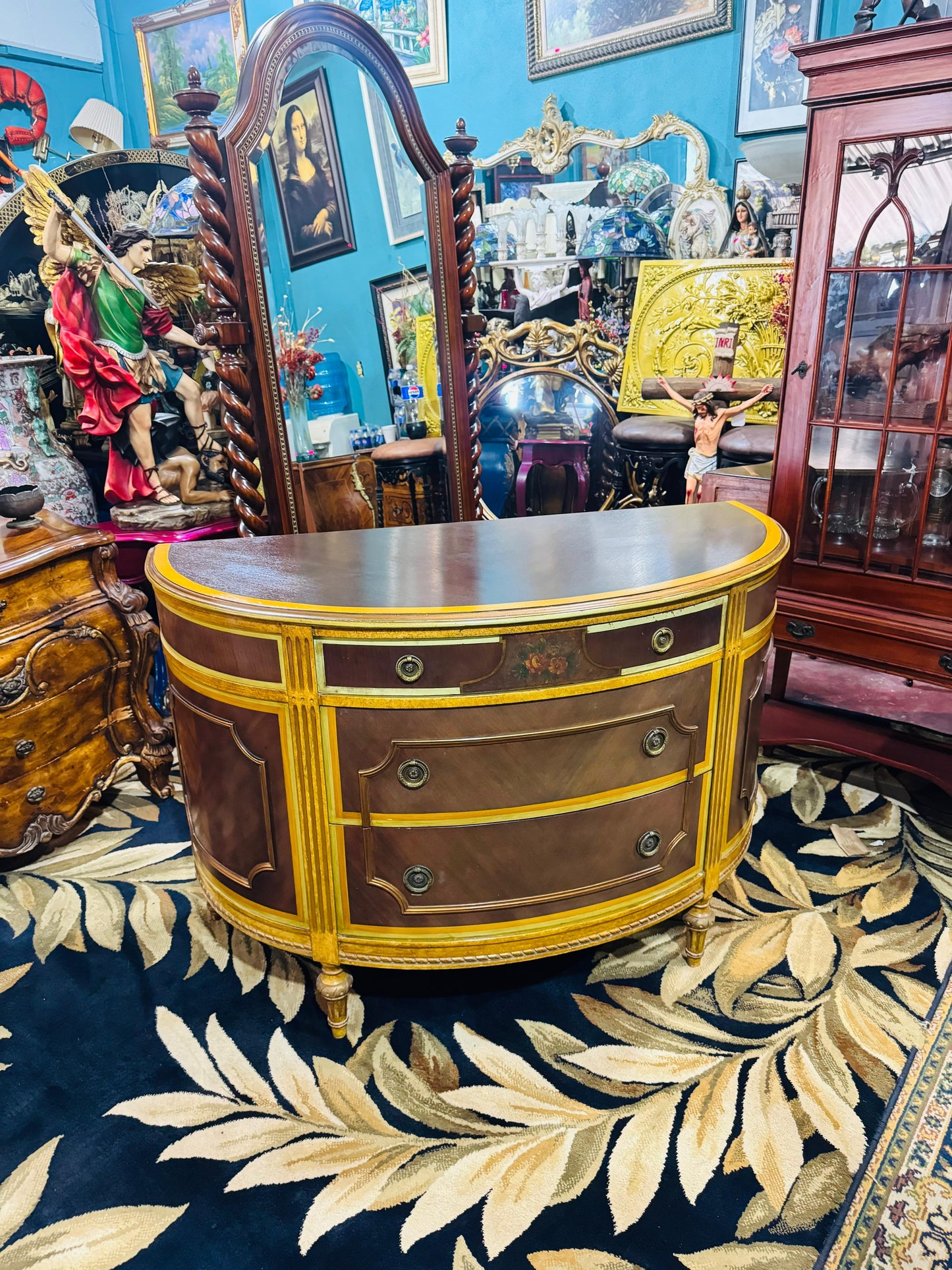 ✨ Comoda Estilo Francés de media luna de 1930✨