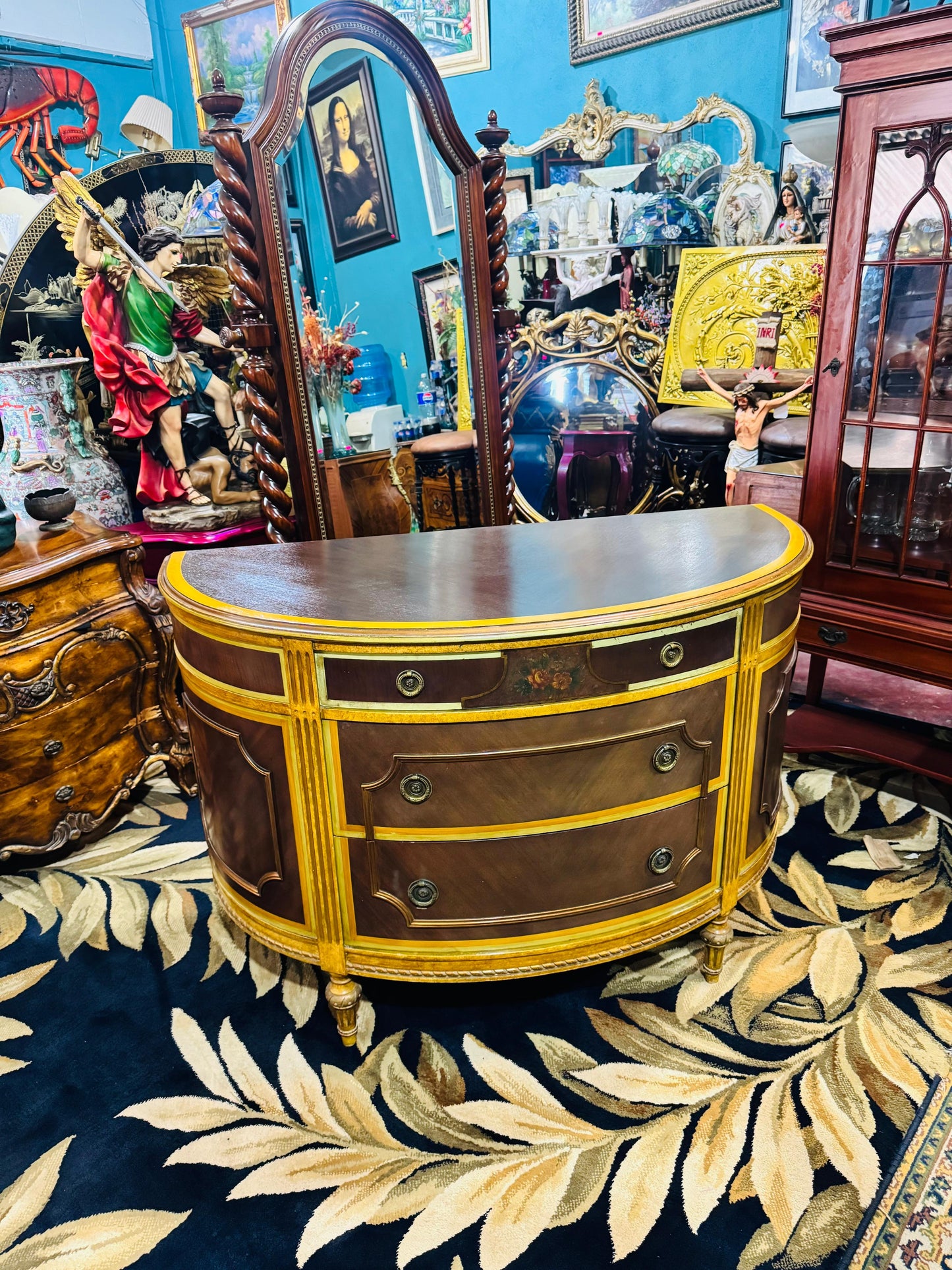 ✨ Comoda Estilo Francés de media luna de 1930✨