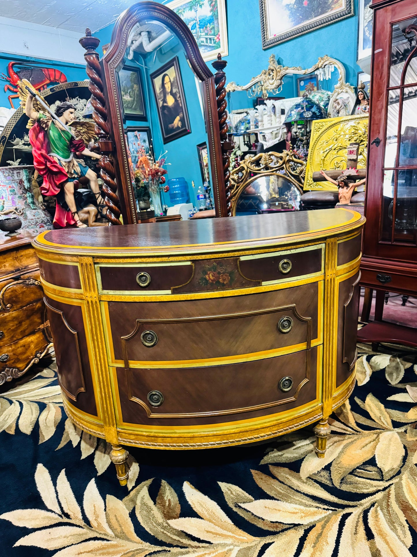 ✨ Comoda Estilo Francés de media luna de 1930✨