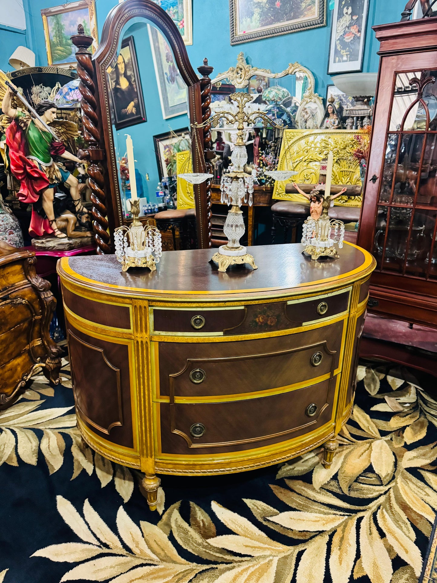 ✨ Comoda Estilo Francés de media luna de 1930✨
