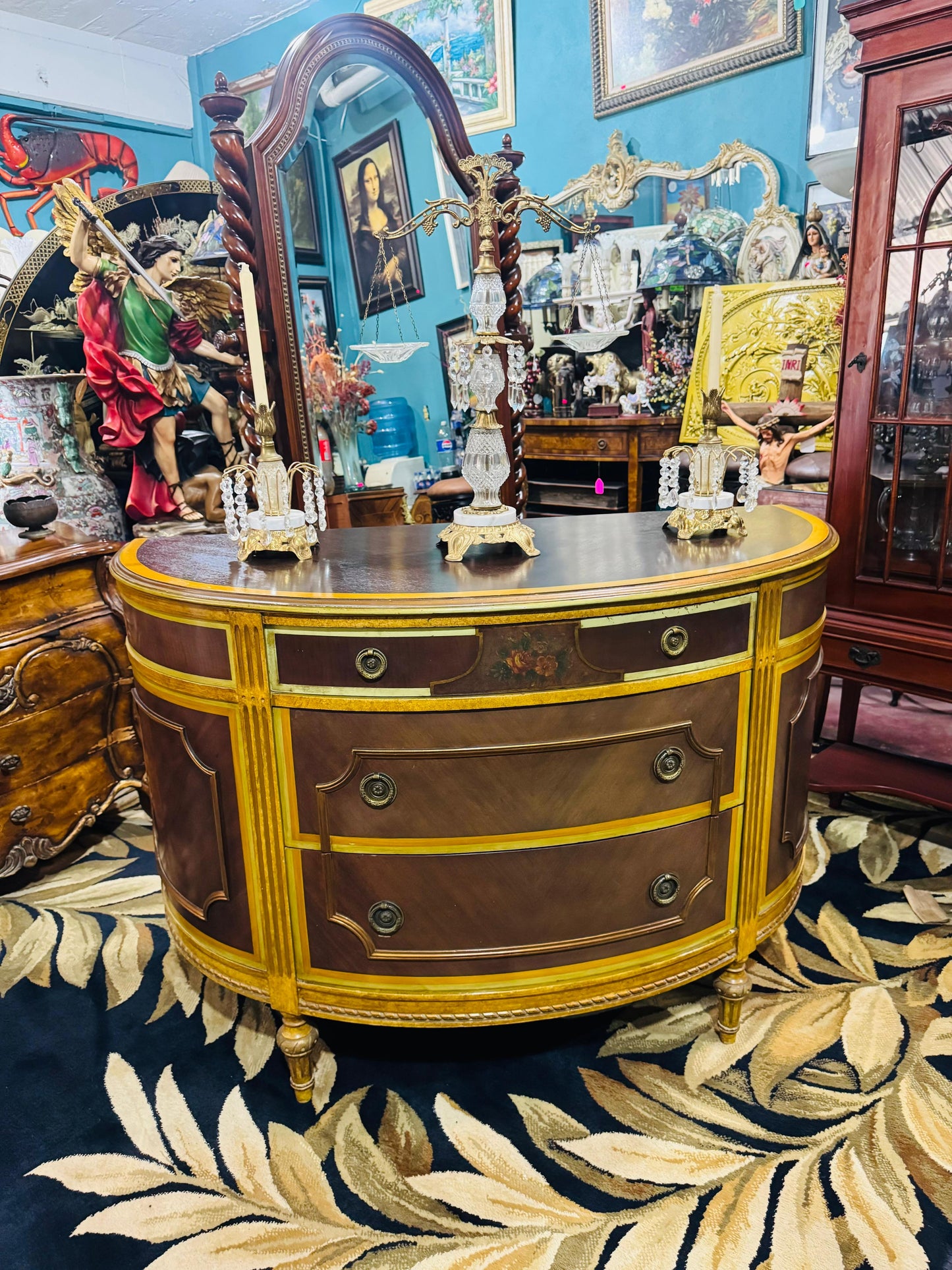 ✨ Comoda Estilo Francés de media luna de 1930✨
