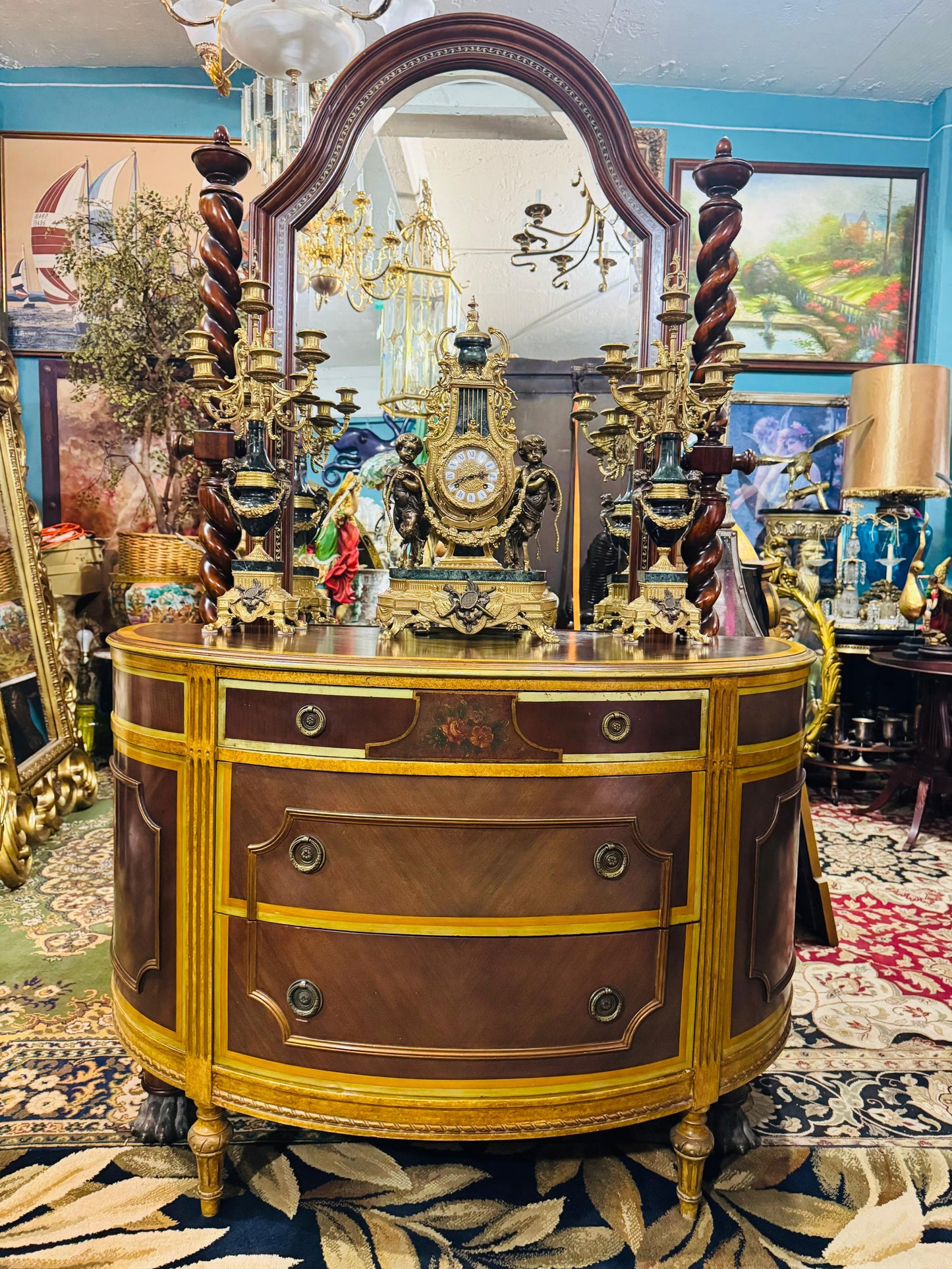 ✨ Comoda Estilo Francés de media luna de 1930✨
