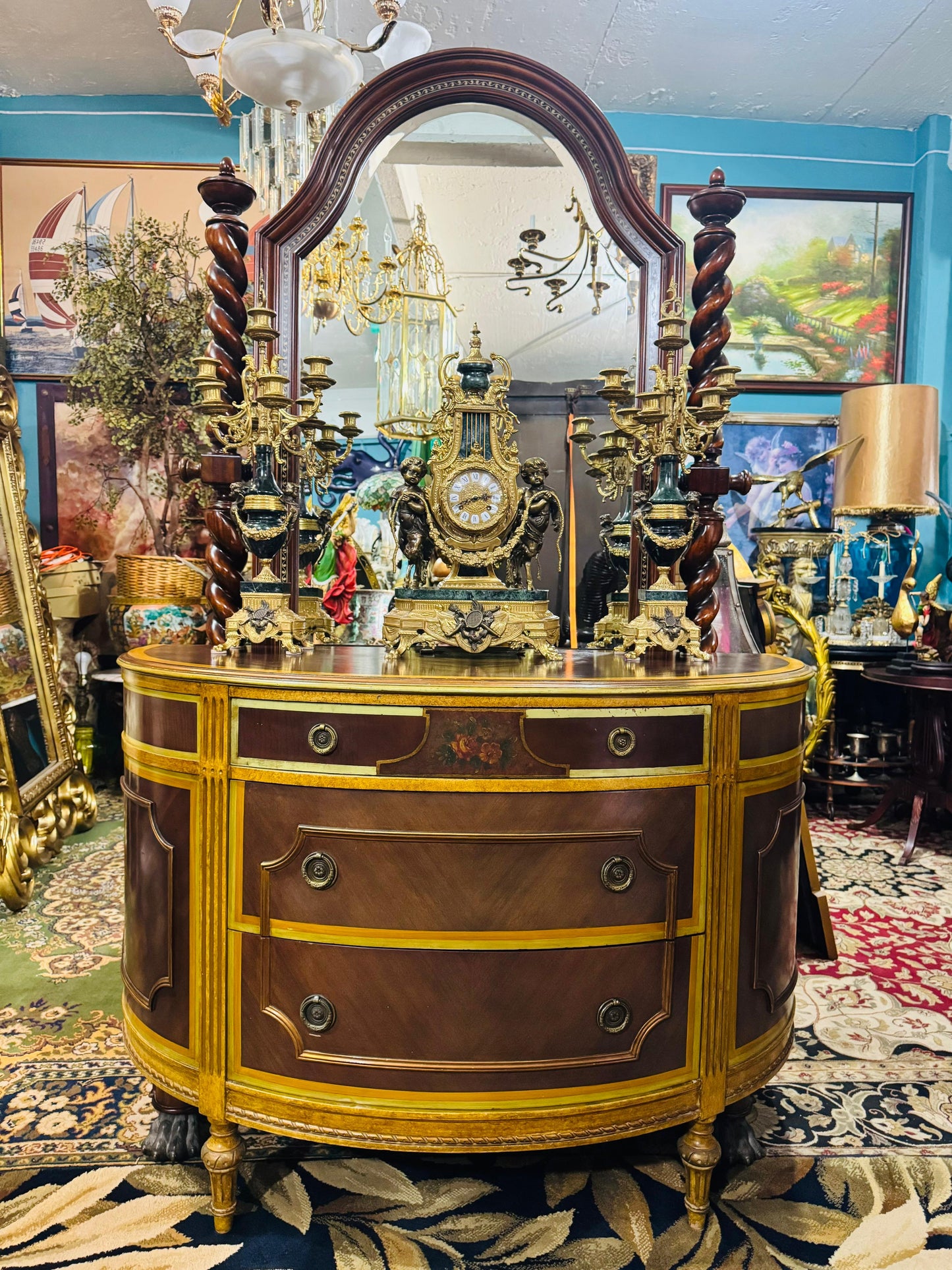 ✨ Comoda Estilo Francés de media luna de 1930✨