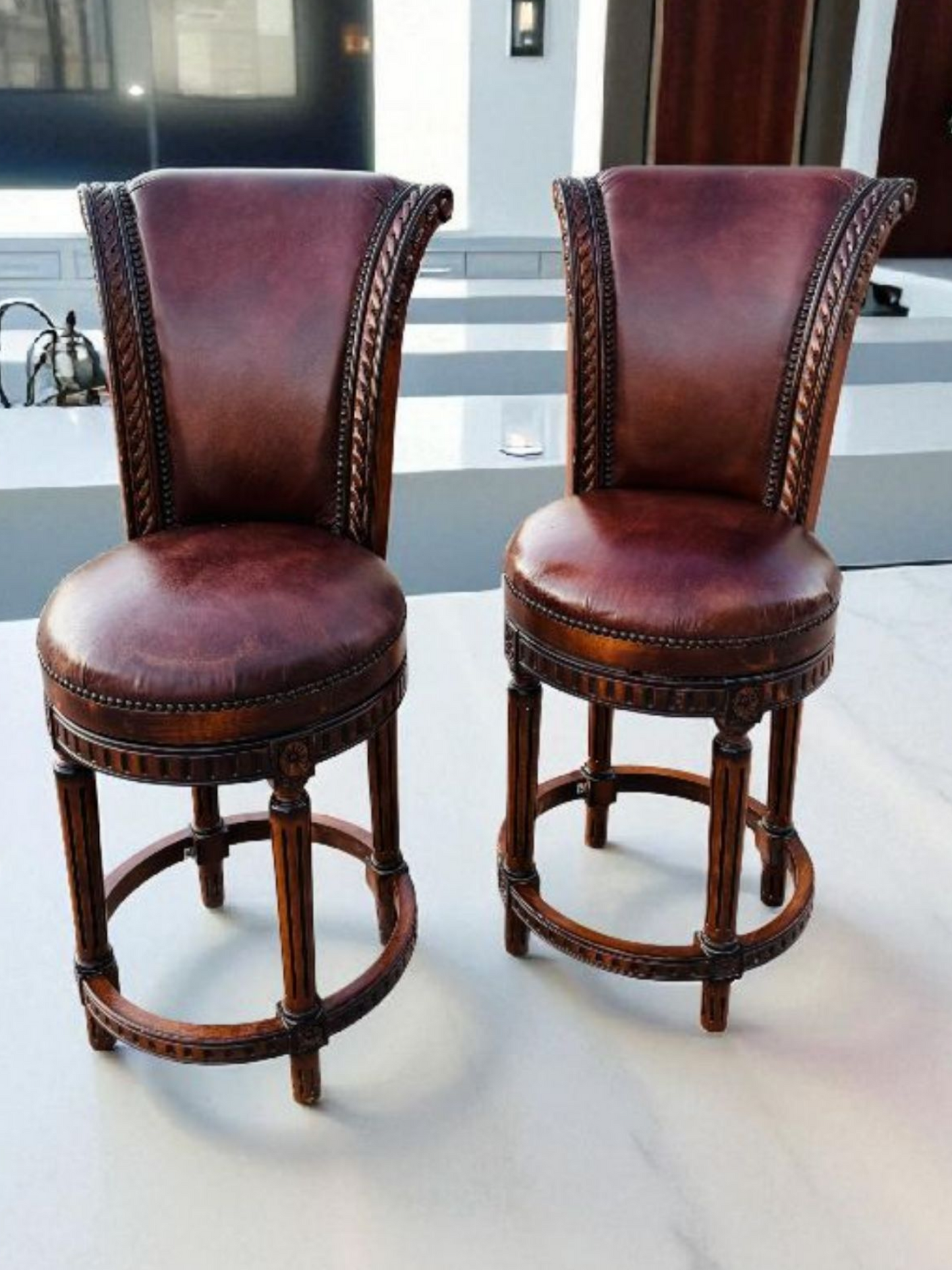 🪑🪑🪑🪑 Juego de 4 Bancos Vintage Giratorios De Madera 🪑🪑🪑🪑