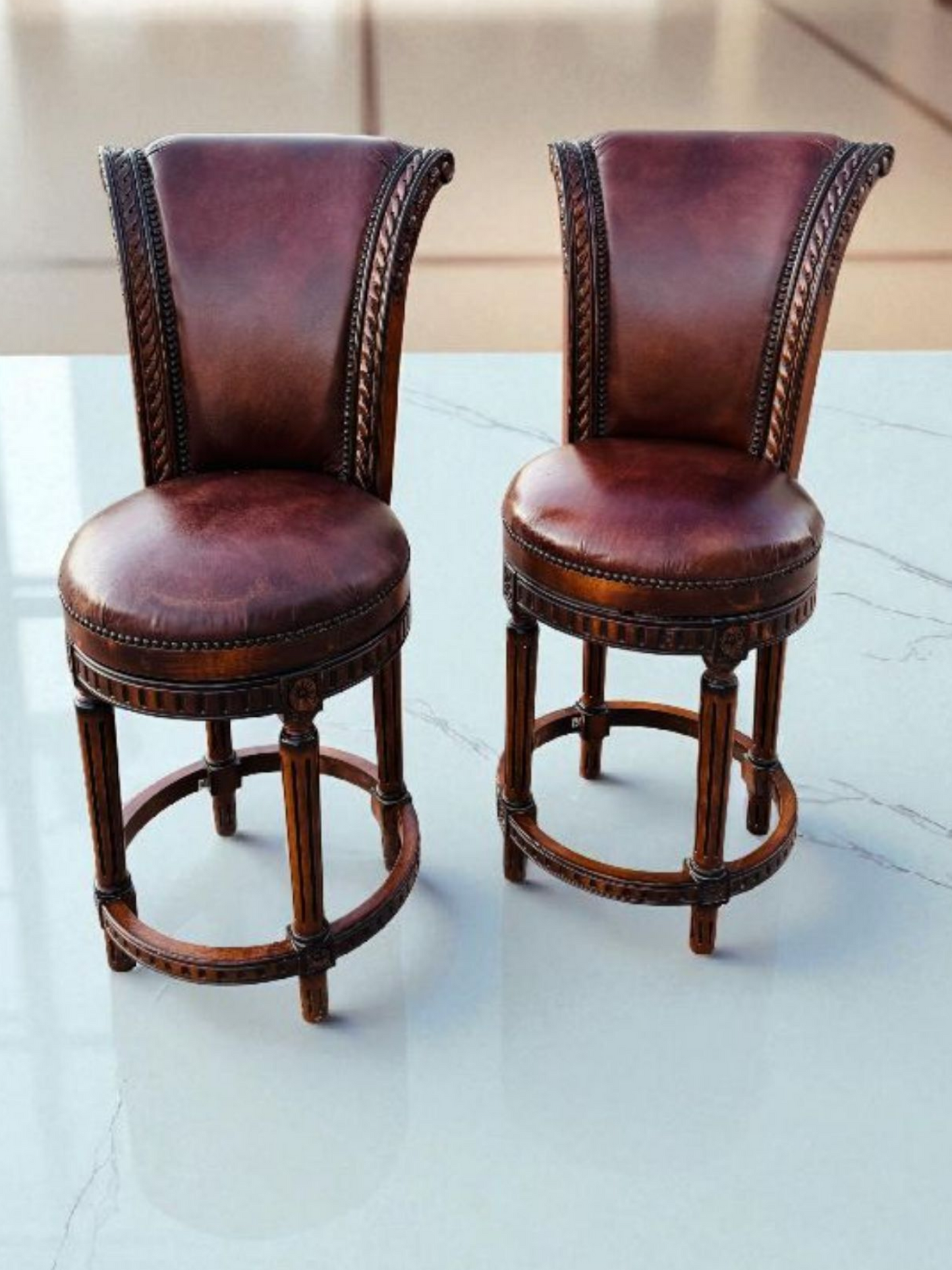 Juego de 4 Bancos Vintage Giratorios De Madera 🪑🪑🪑🪑