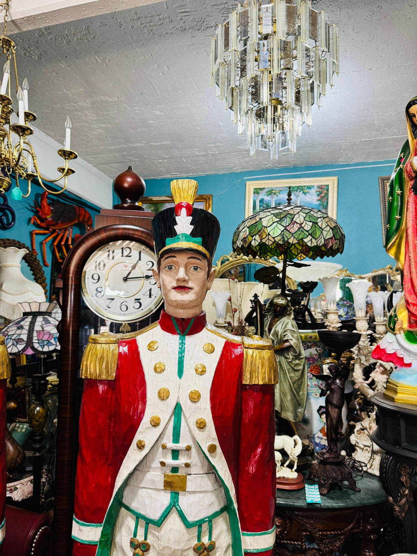 🎄❄️🎄 Soldados Navideños Nutcracker – Par Monumental en Resina Fundida Pintados a Mano 🎄❄️🎅