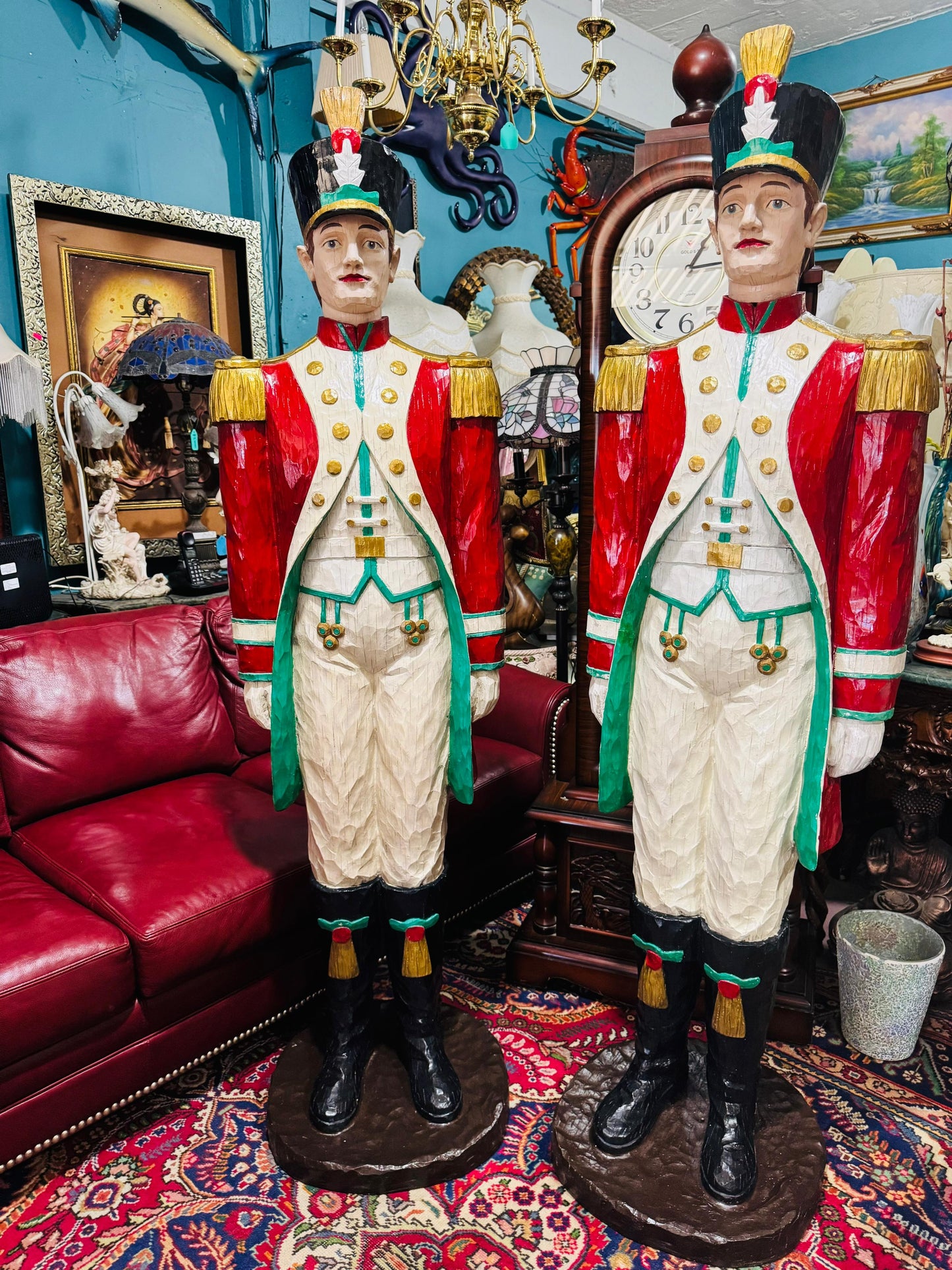 🎄❄️🎄 Soldados Navideños Nutcracker – Par Monumental en Resina Fundida Pintados a Mano 🎄❄️🎅