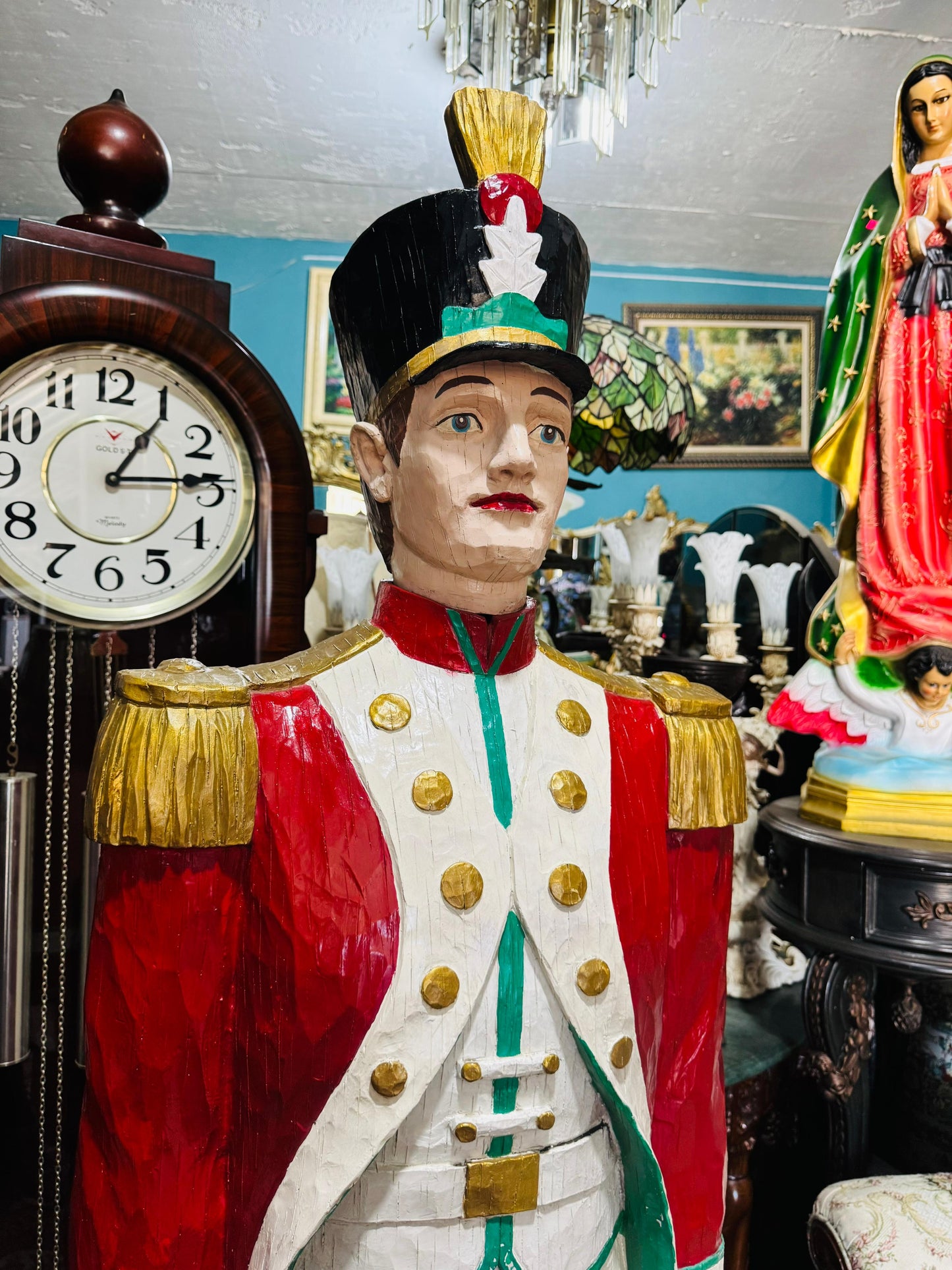 🎄❄️🎄 Soldados Navideños Nutcracker – Par Monumental en Resina Fundida Pintados a Mano 🎄❄️🎅