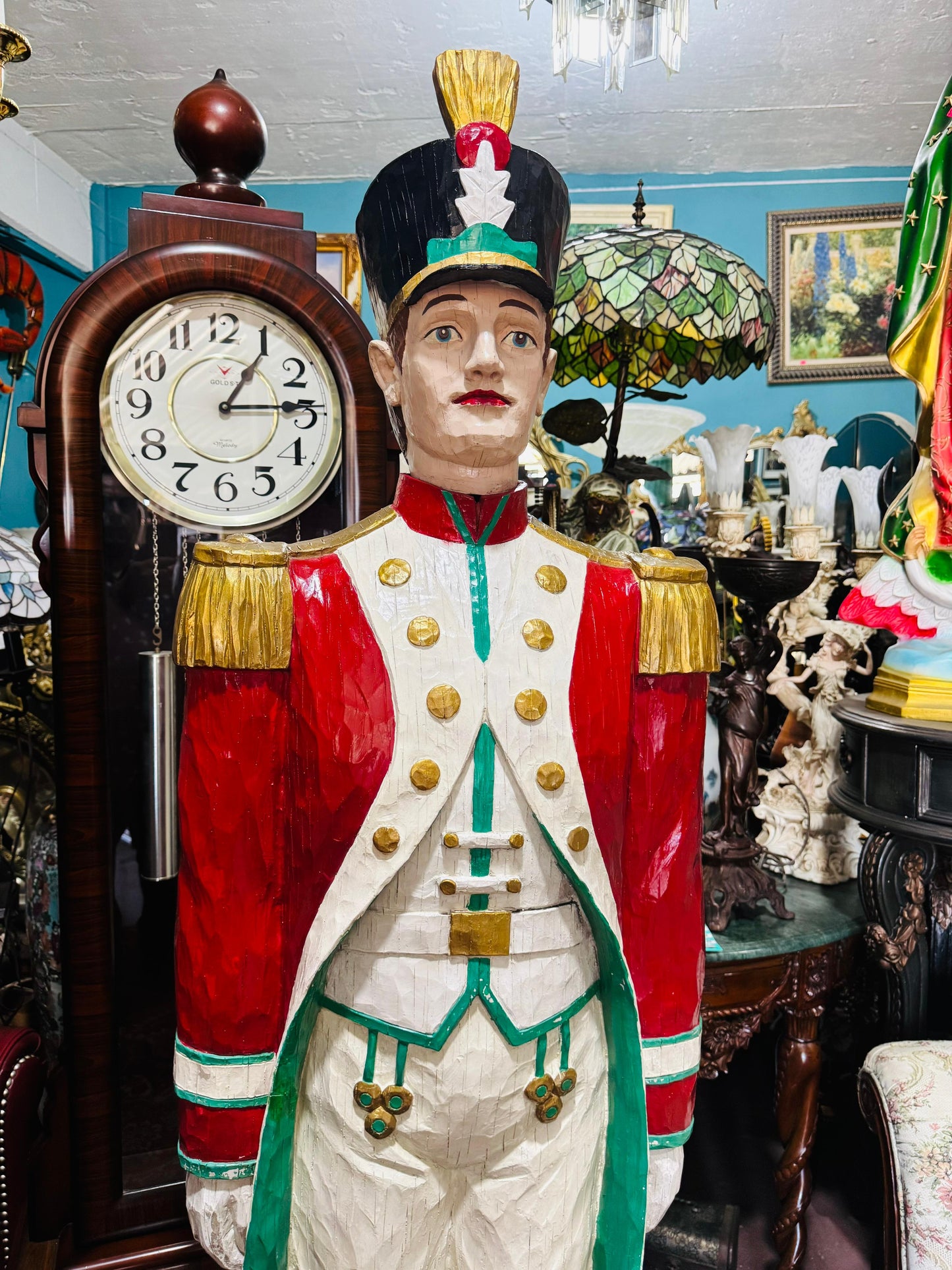 🎄❄️🎄 Soldados Navideños Nutcracker – Par Monumental en Resina Fundida Pintados a Mano 🎄❄️🎅