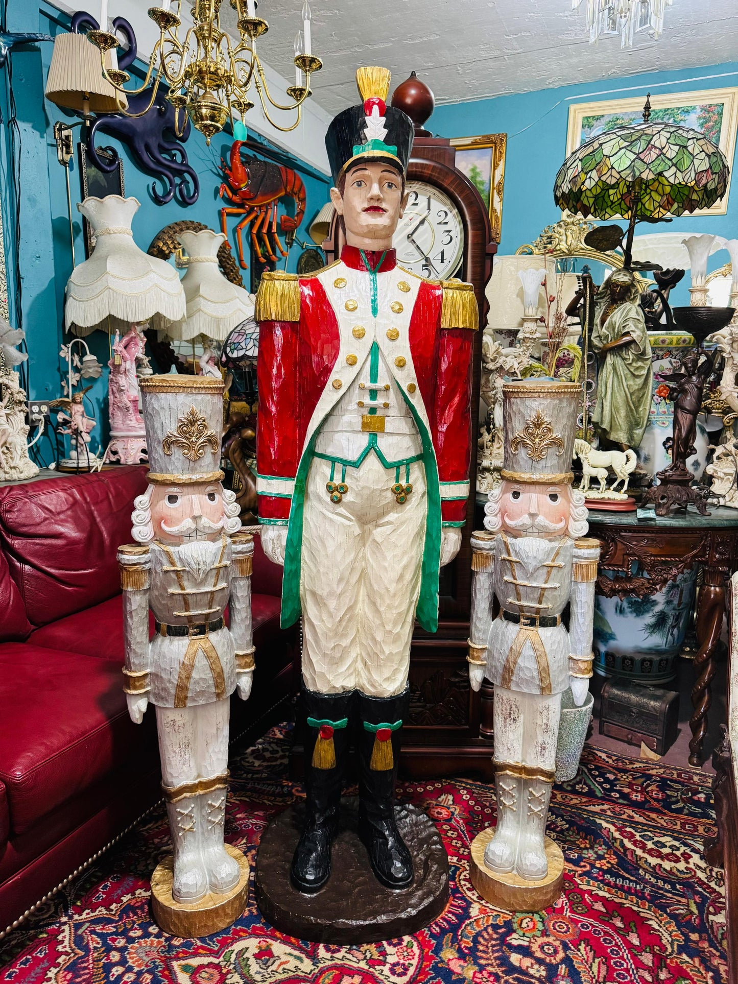 🎄❄️🎄 Soldados Navideños Nutcracker – Par Monumental en Resina Fundida Pintados a Mano 🎄❄️🎅