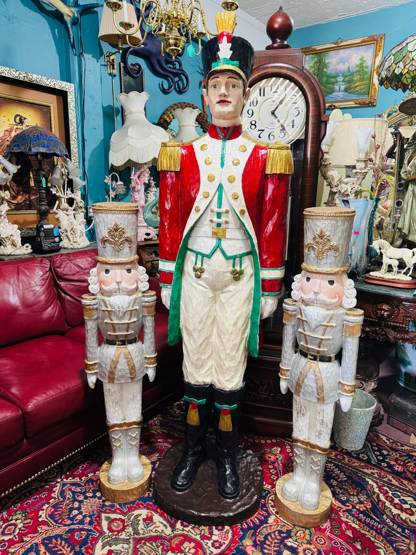 🎄❄️🎄 Soldados Navideños Nutcracker – Par Monumental en Resina Fundida Pintados a Mano 🎄❄️🎅