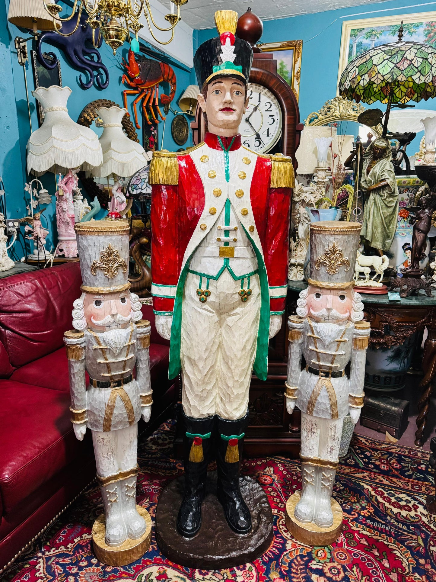 🎄❄️🎄 Soldados Navideños Nutcracker – Par Monumental en Resina Fundida Pintados a Mano 🎄❄️🎅