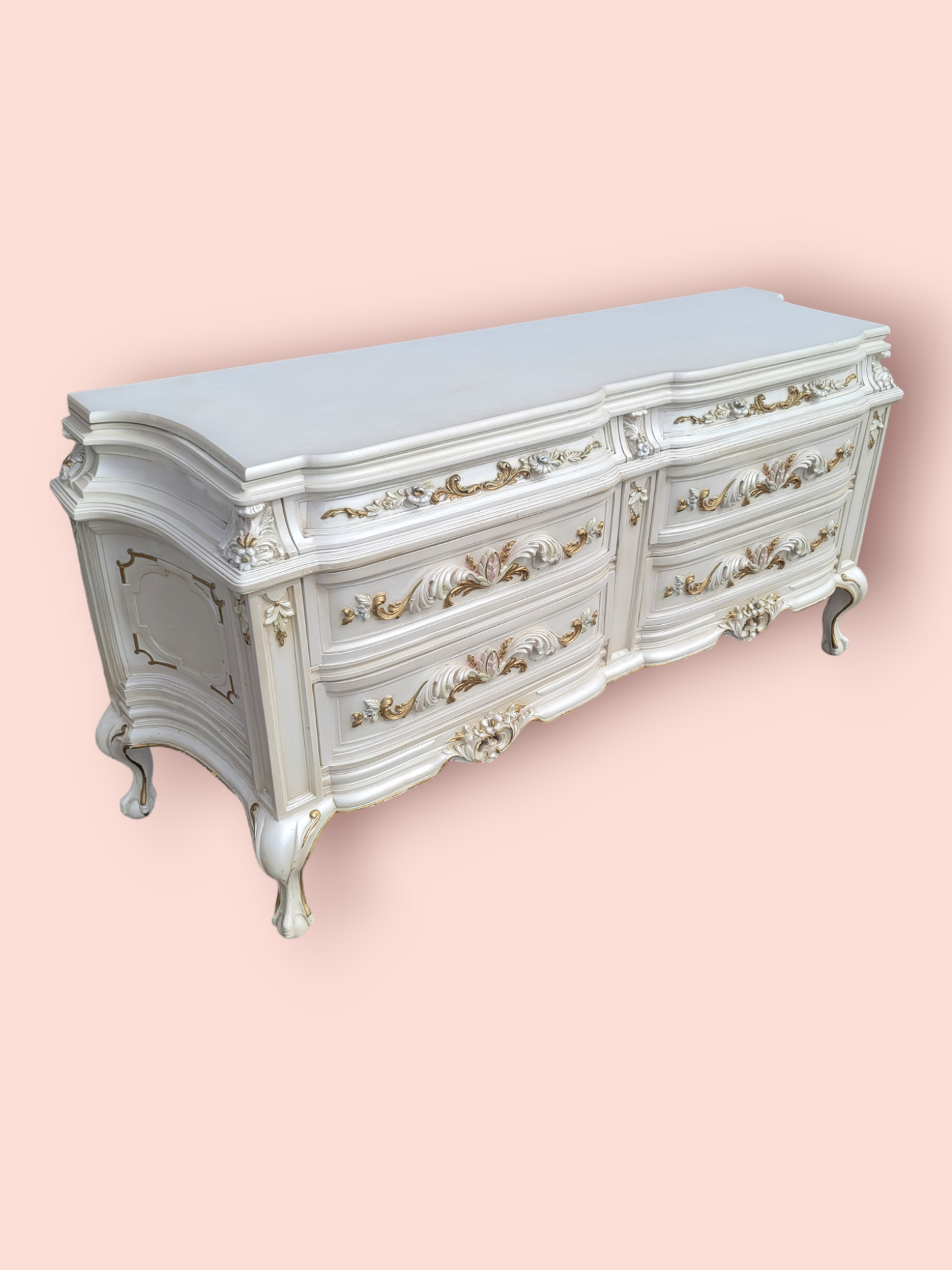 ⚜️✨Vintage Pearl Colored Chest of Drawers with Old Gold Details ✨️⚜️