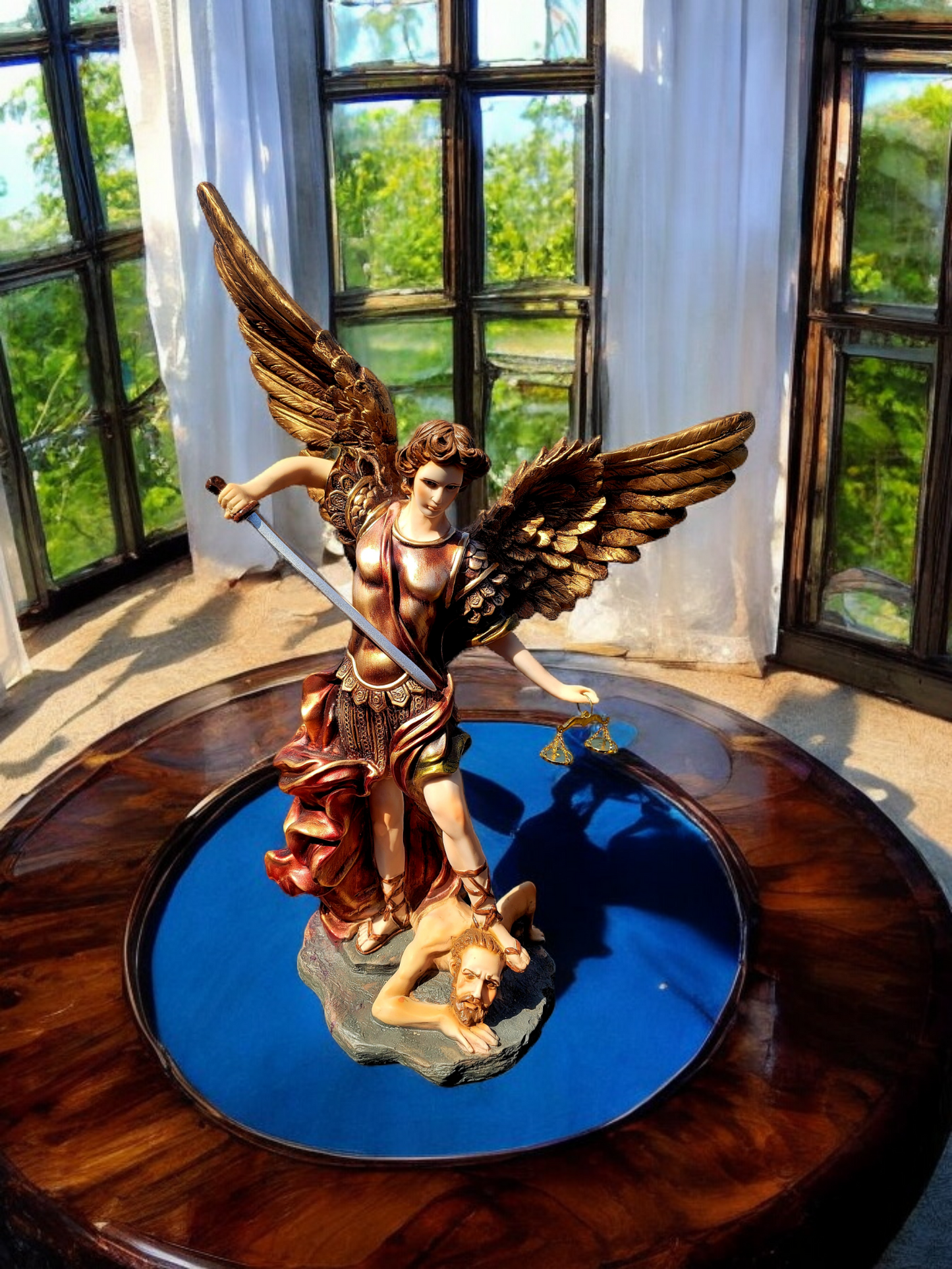 🗡️ 🪽Estatua del Arcángel Miguel: Protector y Guerrero Celestial🪽 🗡️